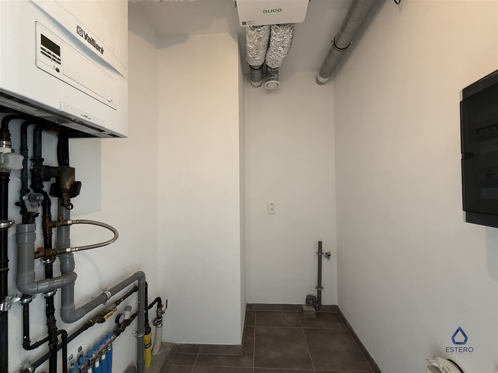 Nieuwbouwappartement met 1 slaapkamer en terras foto 9