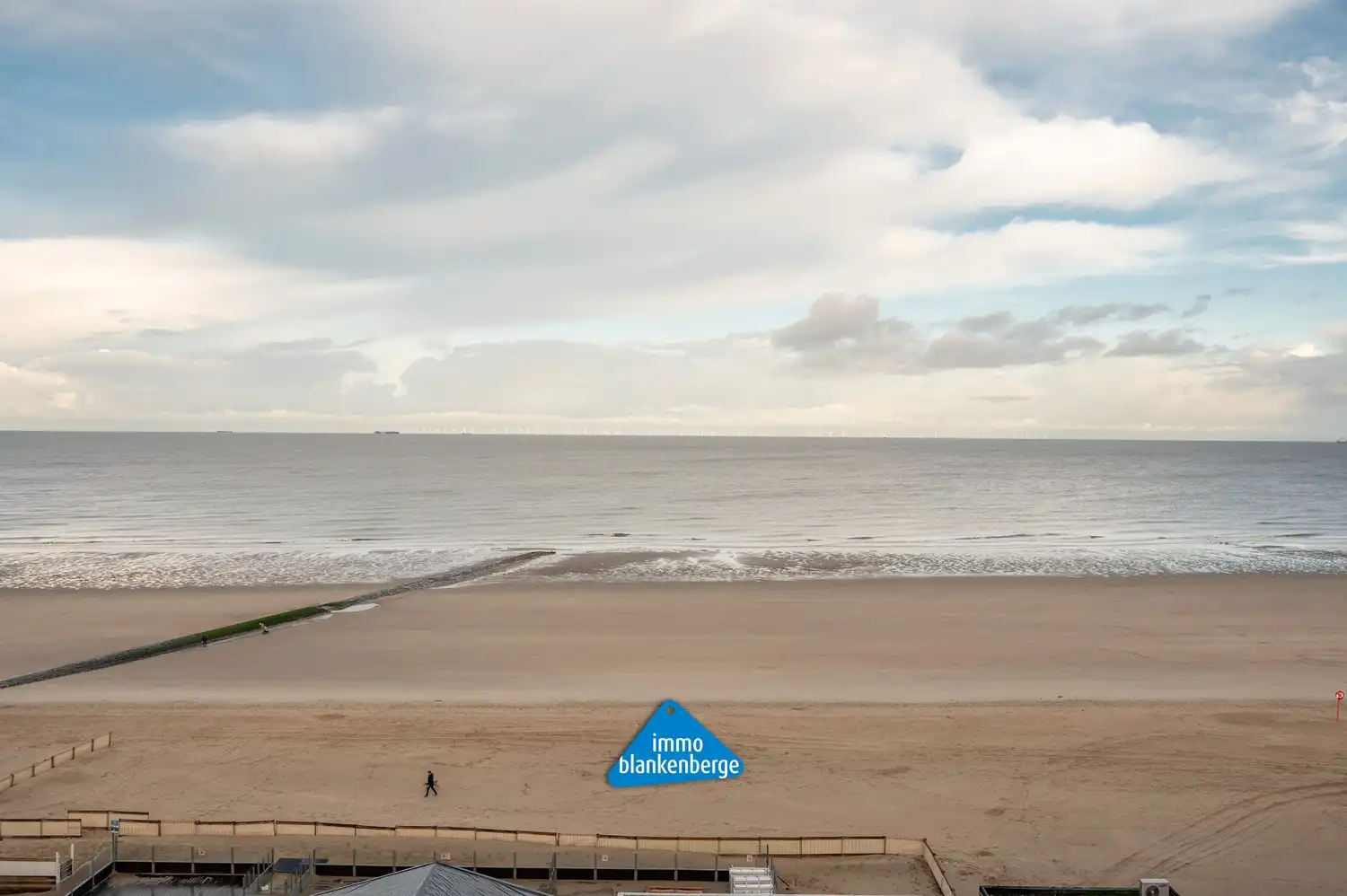 Luxueus appartement met 3 slaapkamers op de Zeedijk in Blankenberge met adembenemend zeezicht foto 28