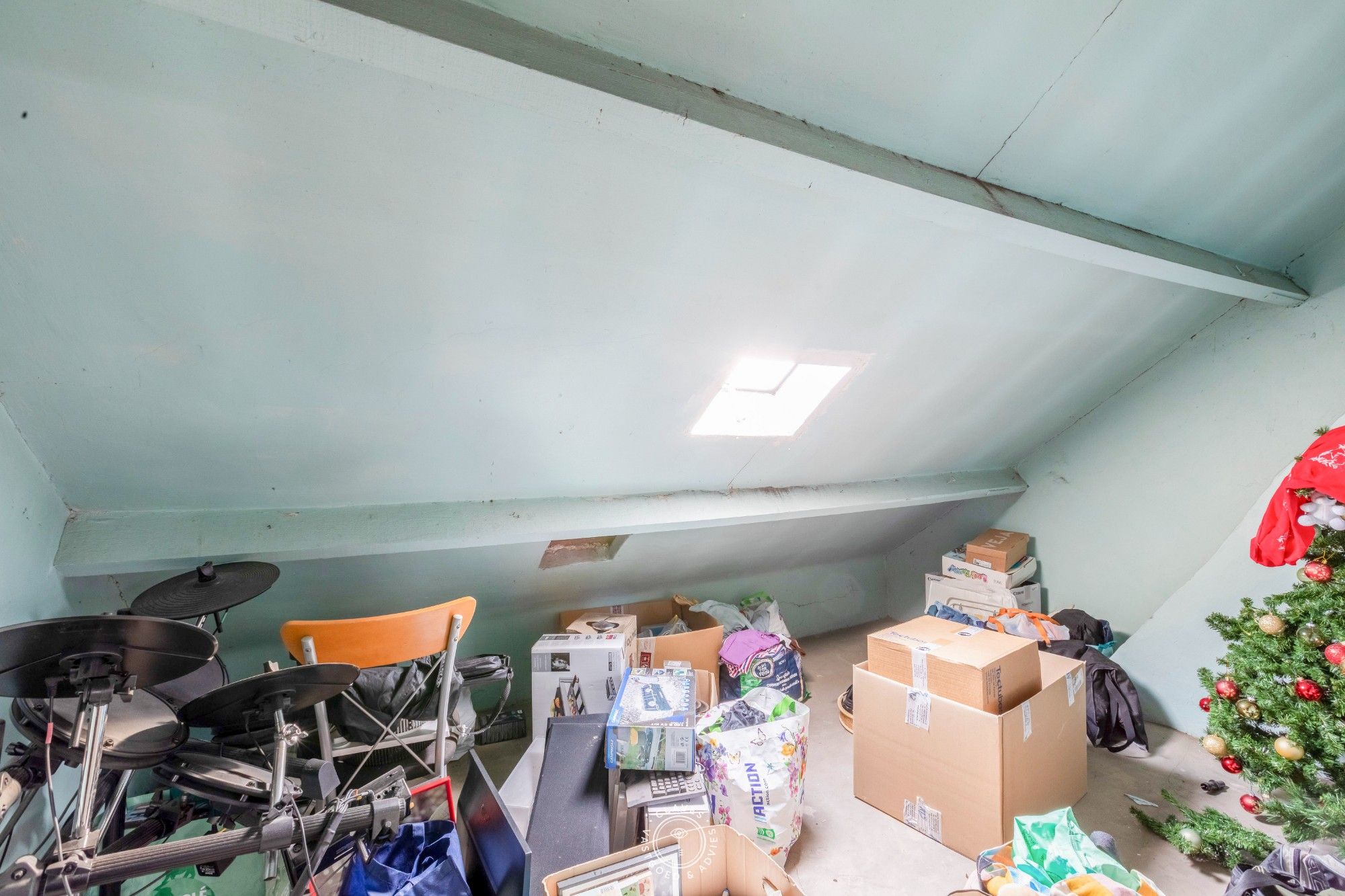 Ruime gezinswoning met fijne tuin en mogelijkheid tot vijf slaapkamers foto 23