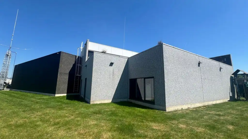 Bedrijfspand met appartement te koop nabij N47 in Lebbeke foto 22