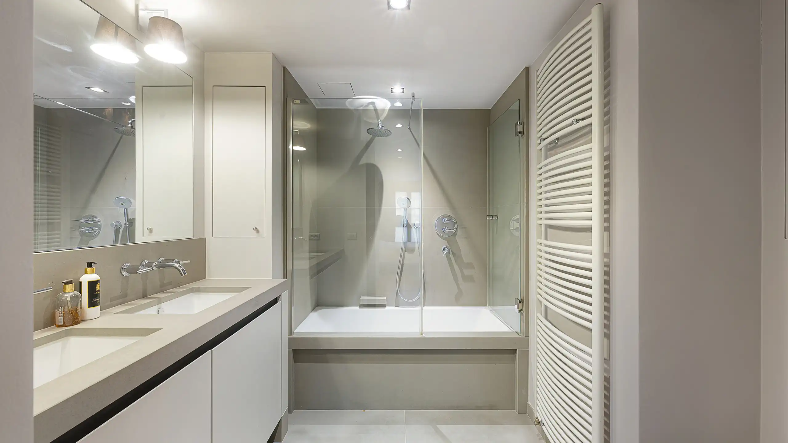 Luxueus appartement met panoramisch zicht – Res. Casa Lena foto 19