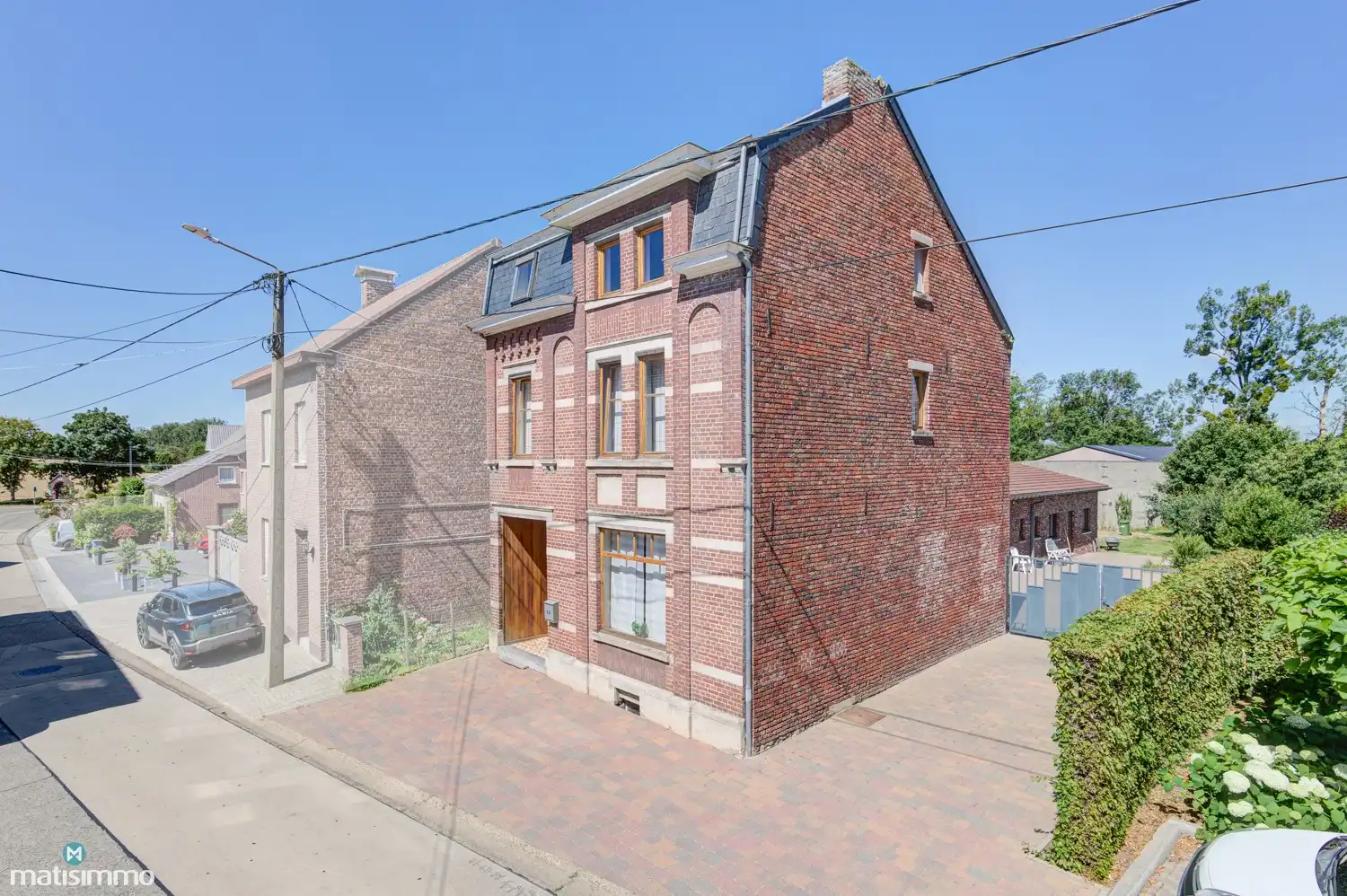 CHARMANTE EN RIANTE EENGEZINSWONING MET 4 RUIME SLAAPKAMERS, 2 BADKAMERS, OPSLAGRUIMTE/WERKHUIS EN UITGESTREKTE TUIN (1.355 M²) IN GROTE-SPOUWEN foto 2