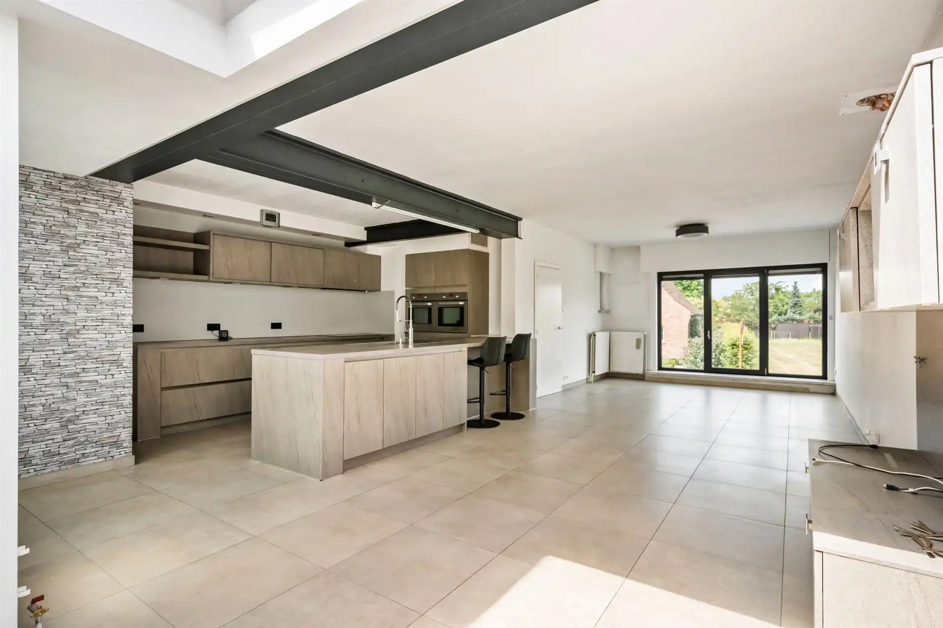 Grote HOB met garage + atelier, en 5 SLK.  foto 6