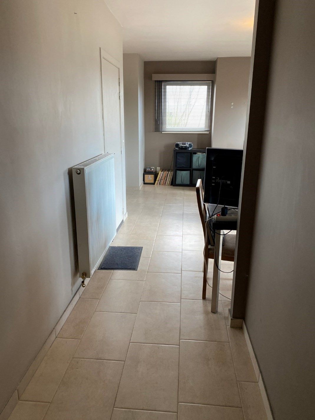 Eigentijds appartement met  autostaanplaats en kelder. Geen vaste kosten. foto 3