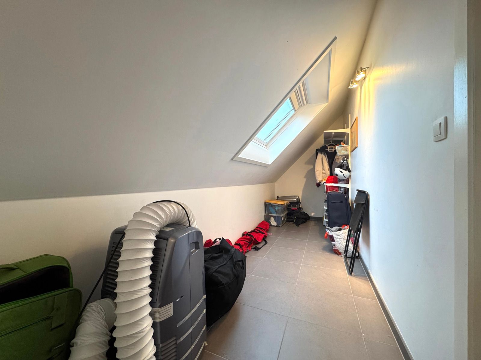 Te huur: ruim duplexappartement met garage te Lebbeke foto 18