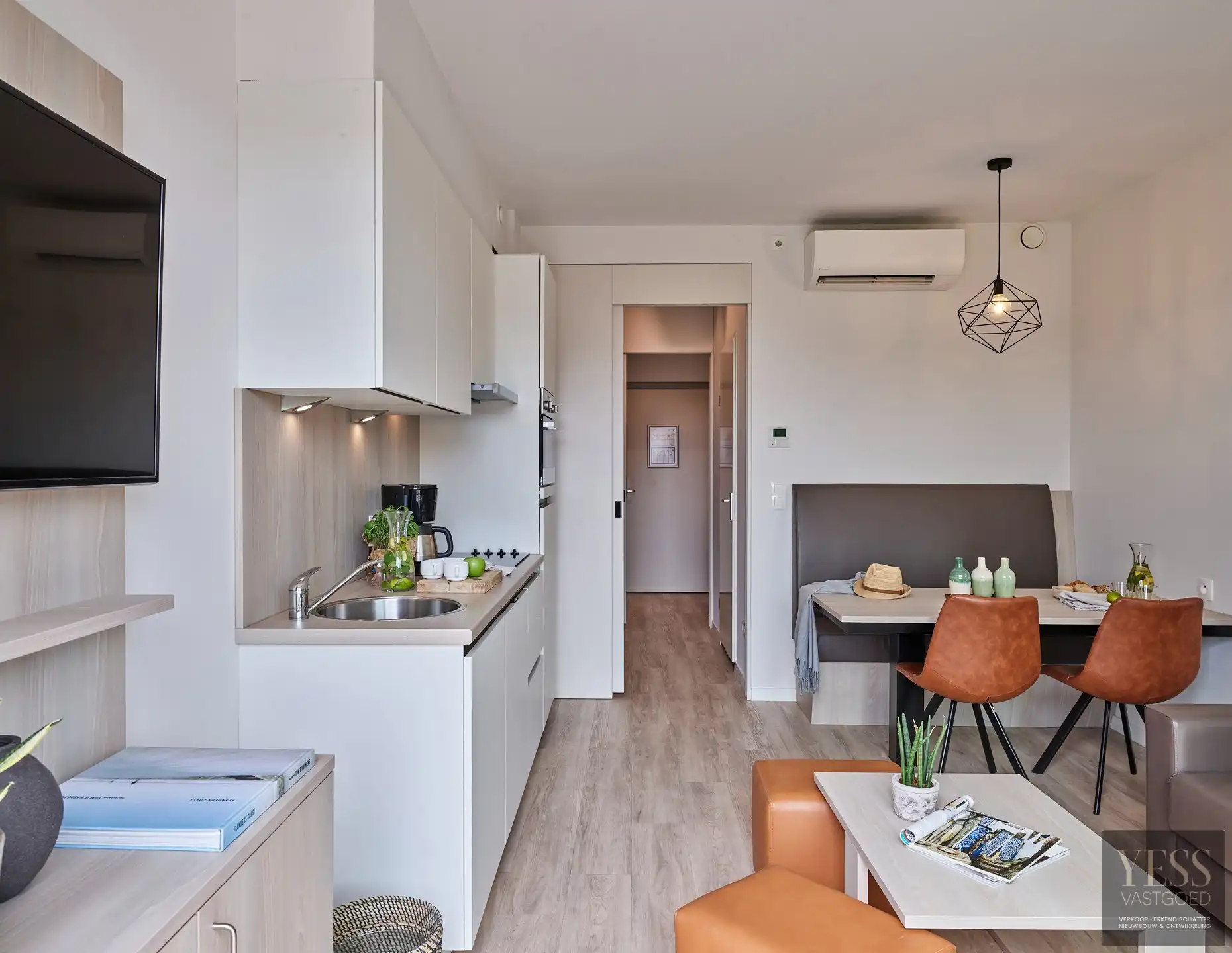 Investering: suite met balkon en mooi uitzicht te Jabbeke foto 4