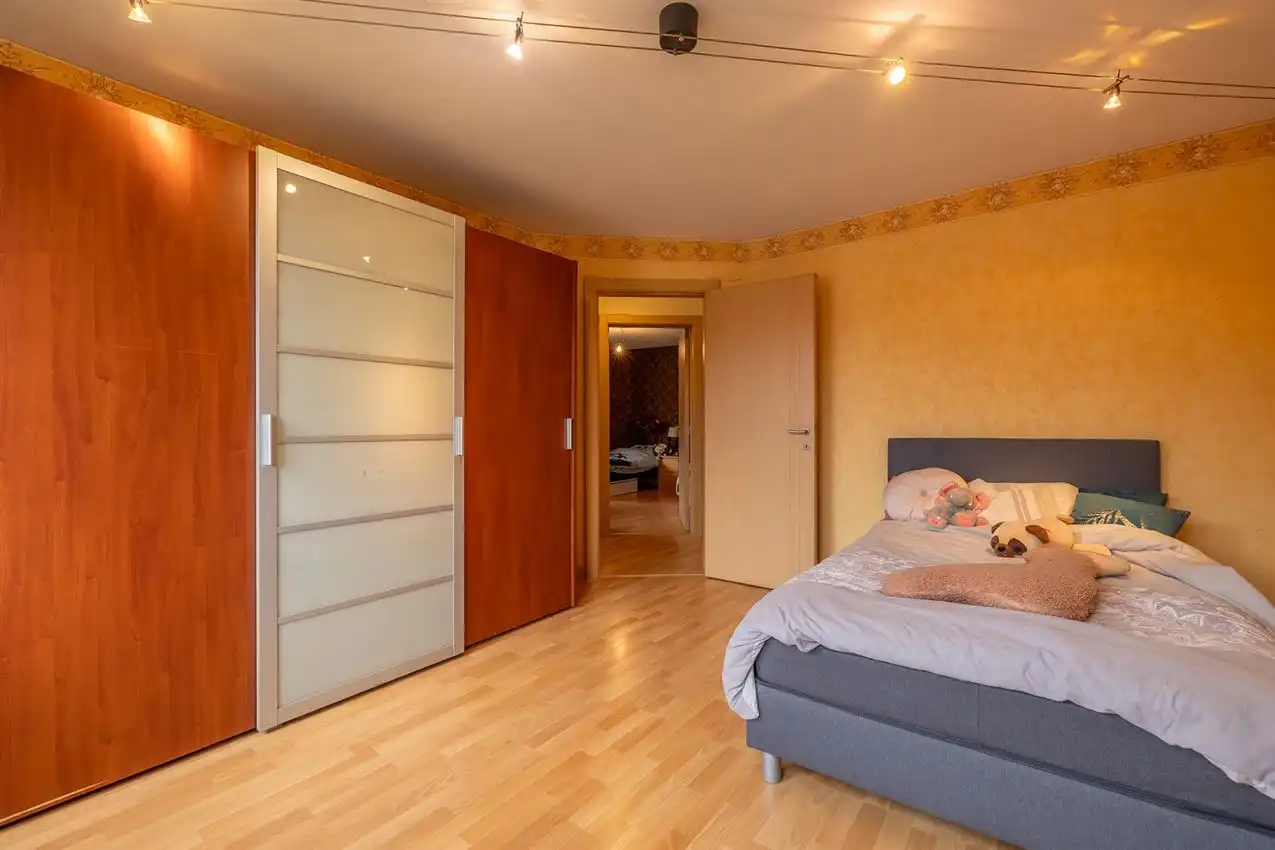 Gunstig gelegen woning met 3 slpk, tuin, carport, garage foto 18