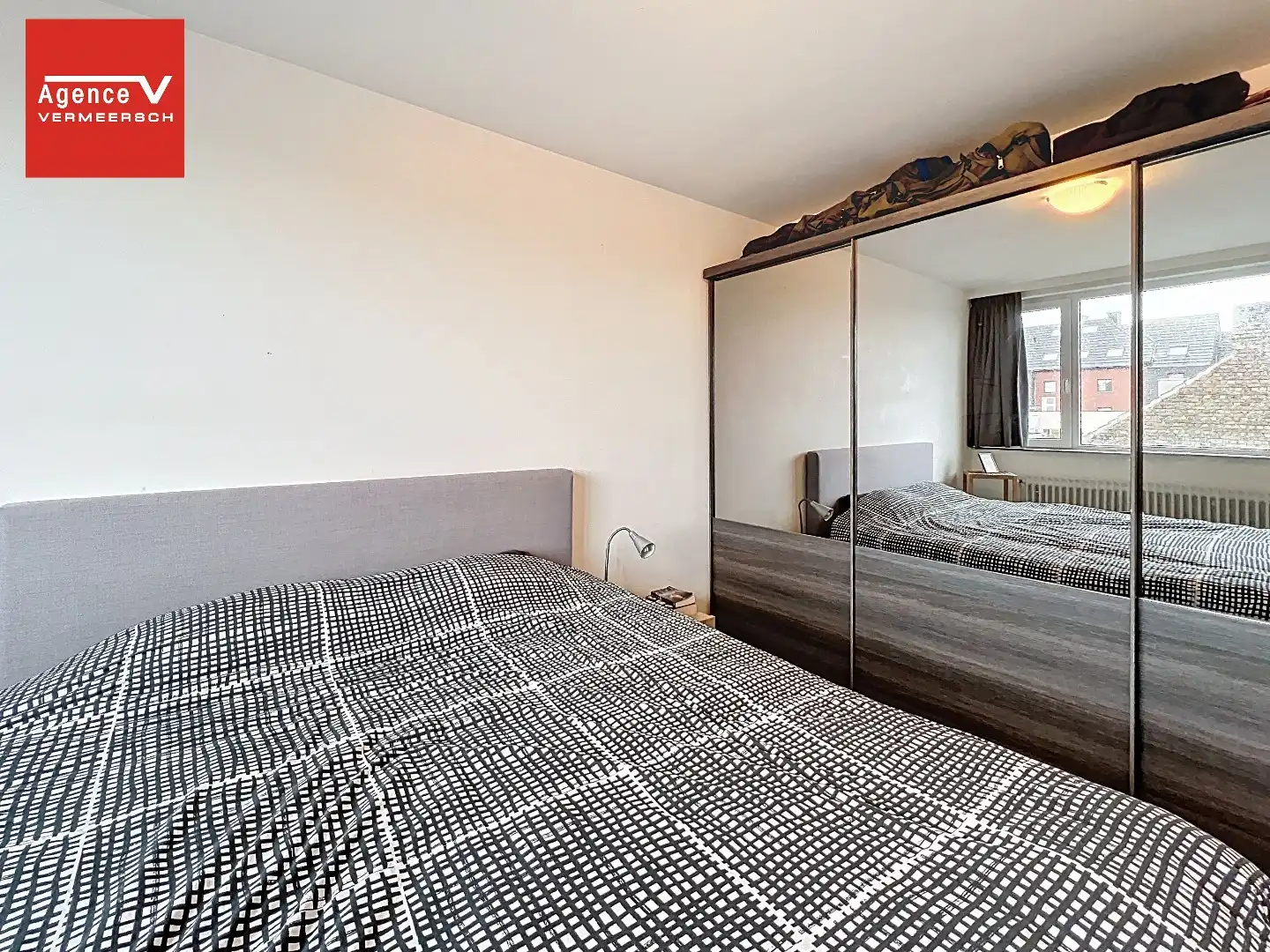 Ruim instapklaar 3 slkr appartement inclusief autostaanplaats in gebouw.  foto 11
