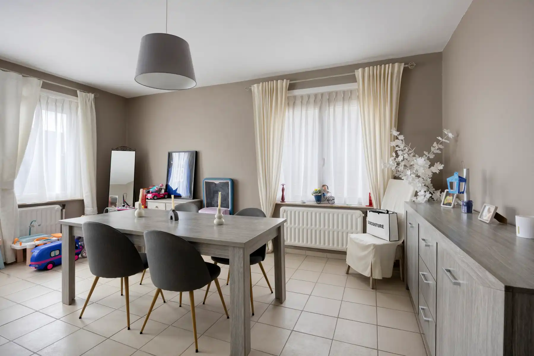 2-slaapkamerappartement met terras, garage en kelder foto 6