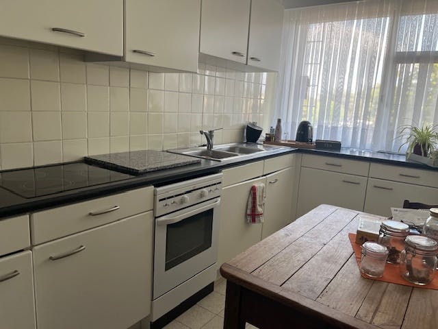 Ruim 3-slaapkamerappartement met terras en garagebox in hartje Genk foto 27