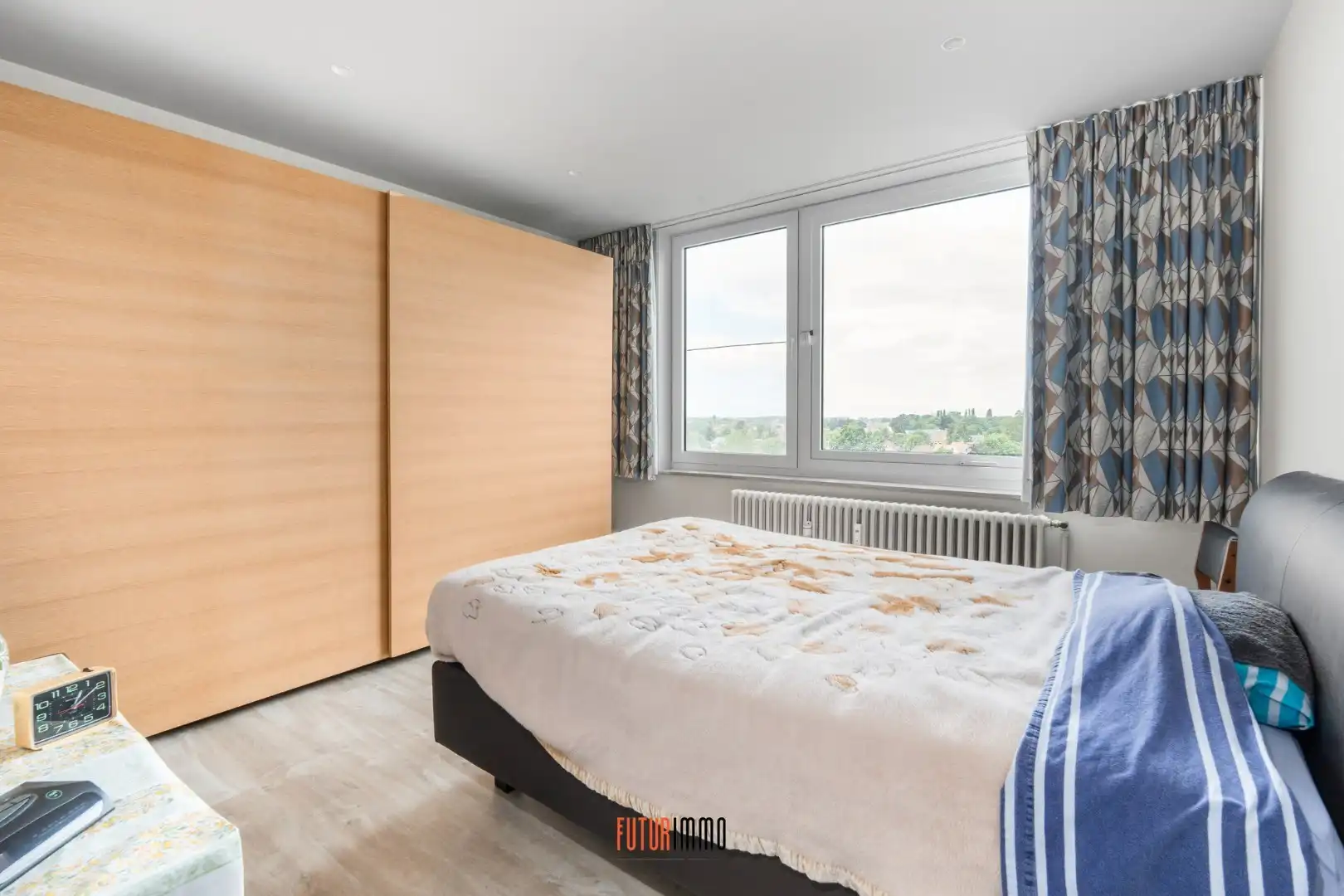 Ruim, lichtrijk & instapklaar appartement te Sint-Michiels foto 11