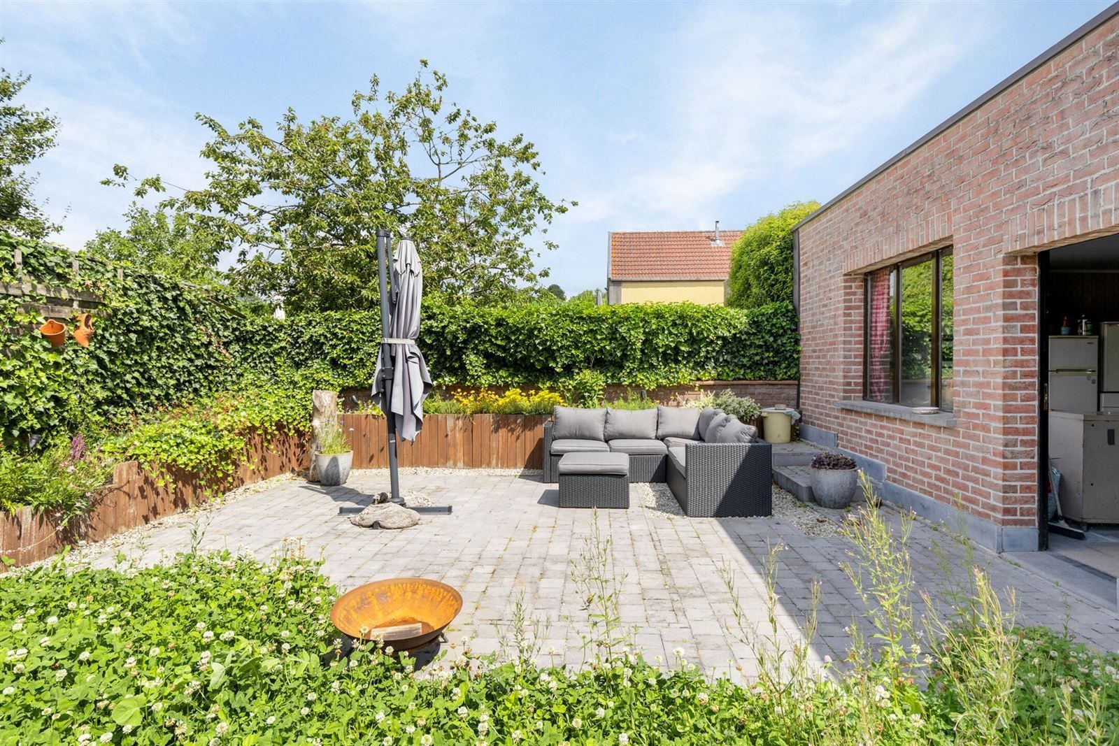 Gezellige woning te koop met terras en garage foto 14