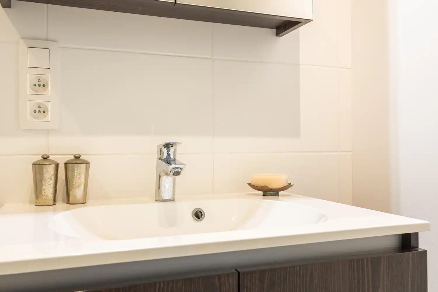 Luxueus en zorgeloos wonen op hoog niveau in de iconische Residentie Louise Marie - 2 slaapkamers en ruim terras (EPC A!) - verkoop onder het registratiestelsel! foto 28