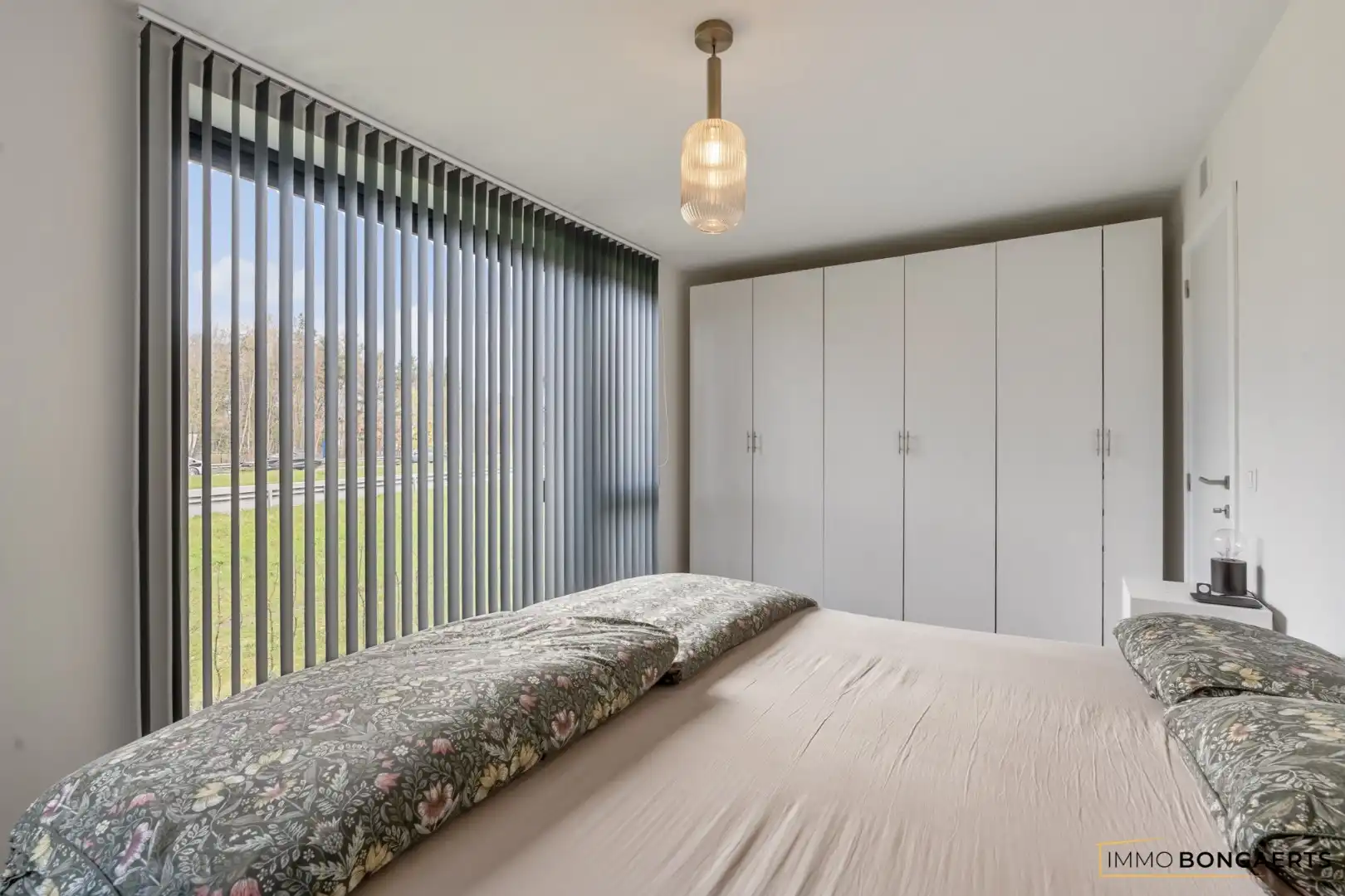 Modern appartement met 2 slaapkamers in Genk foto 12