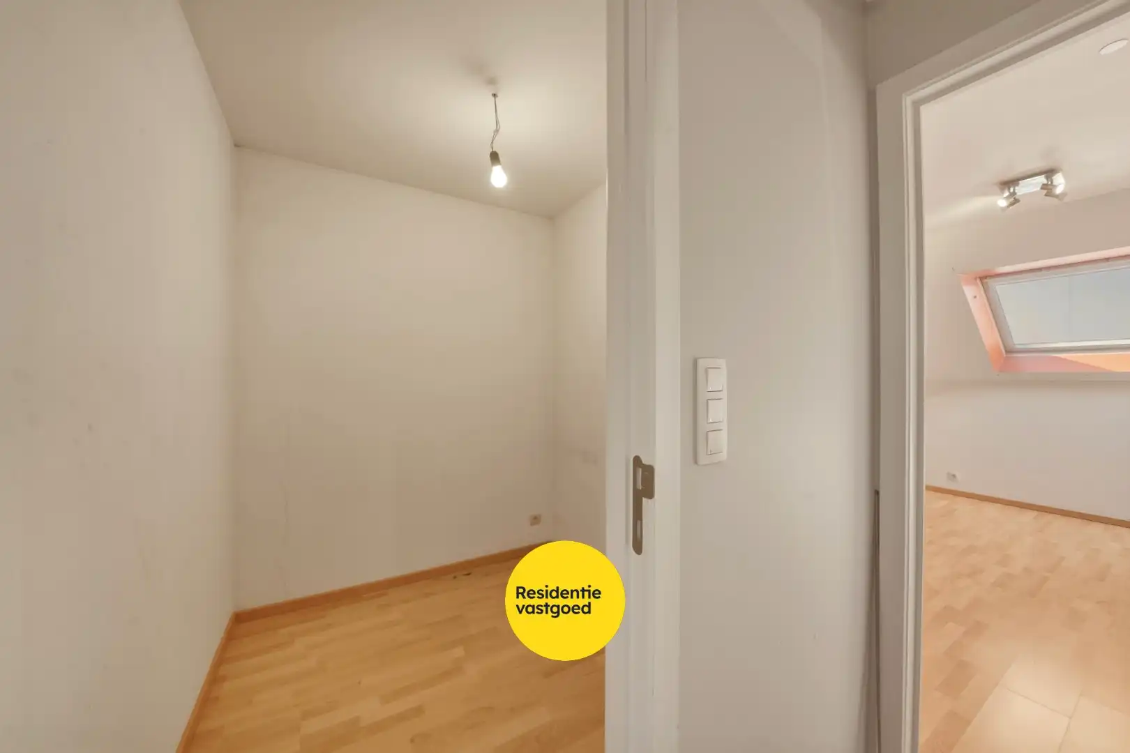 Instapklare energiezuinige woning met 4 slaapkamers, zonnige tuin en garage in Ettelgem foto 23