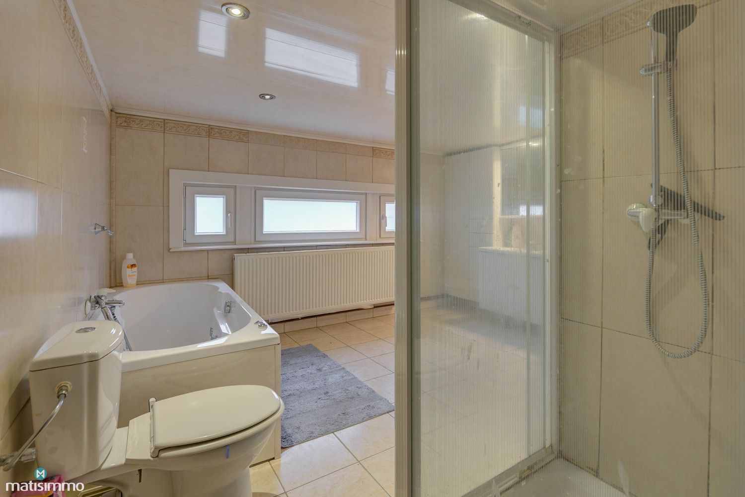 KARAKTERVOLLE WONING MET 5 SLAAPKAMERS EN RUIM PERCEEL TE GENK foto 24