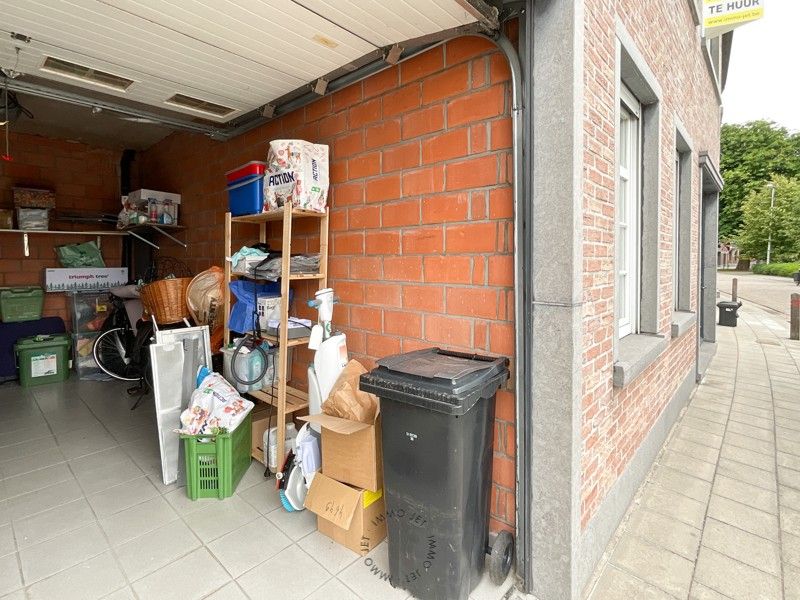 Mooi appartement aan het kerkplein van Melsele met twee slaapkamers en terras foto 13