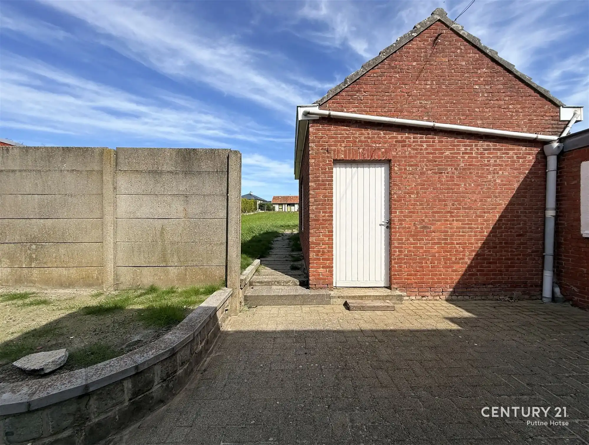 Goed onderhouden woning met veel potentieel foto 23
