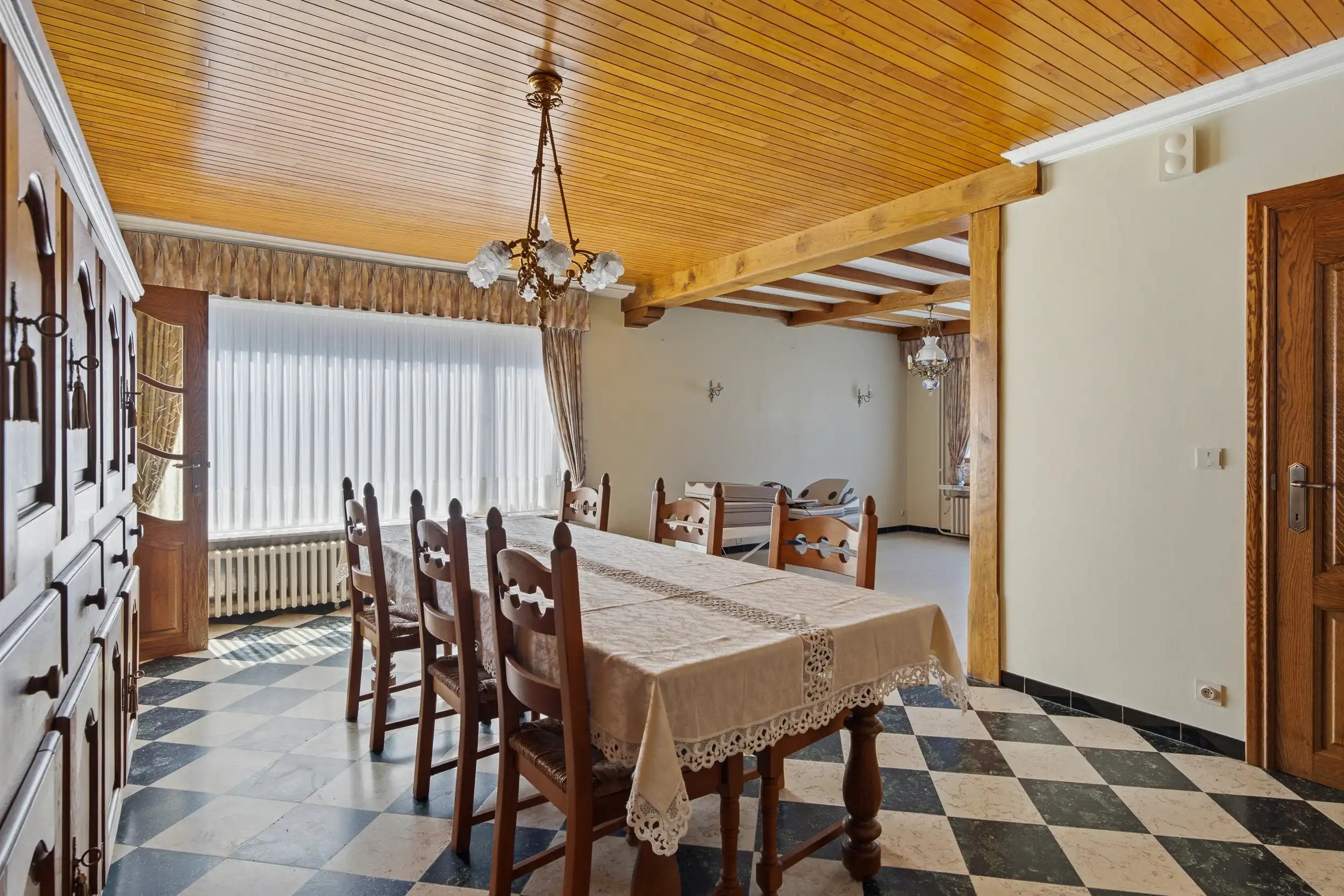 Karaktervolle bungalow op ruim perceel te Deinze foto 4