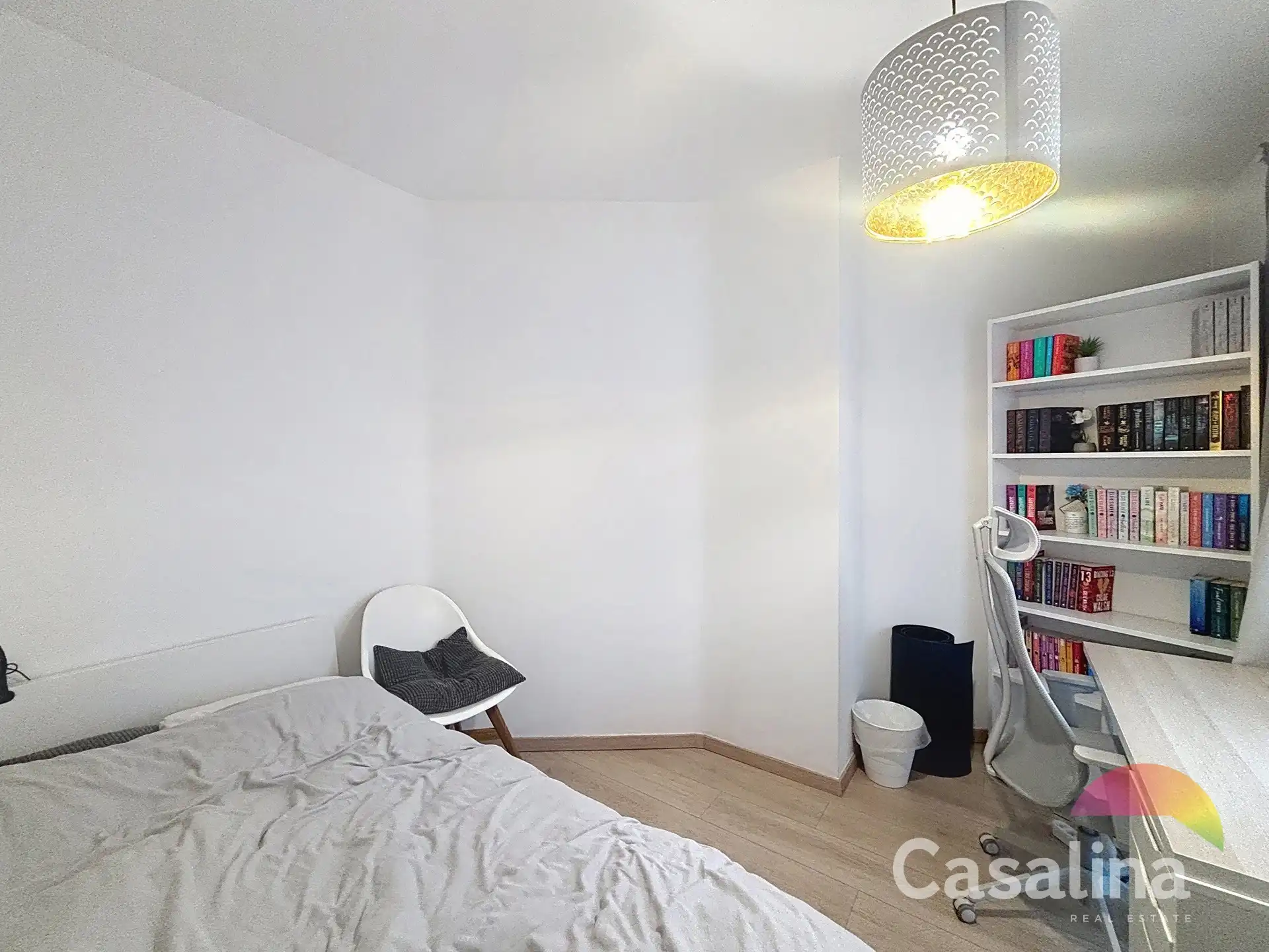 Modern nieuwbouwappartement met terras te huur foto 10