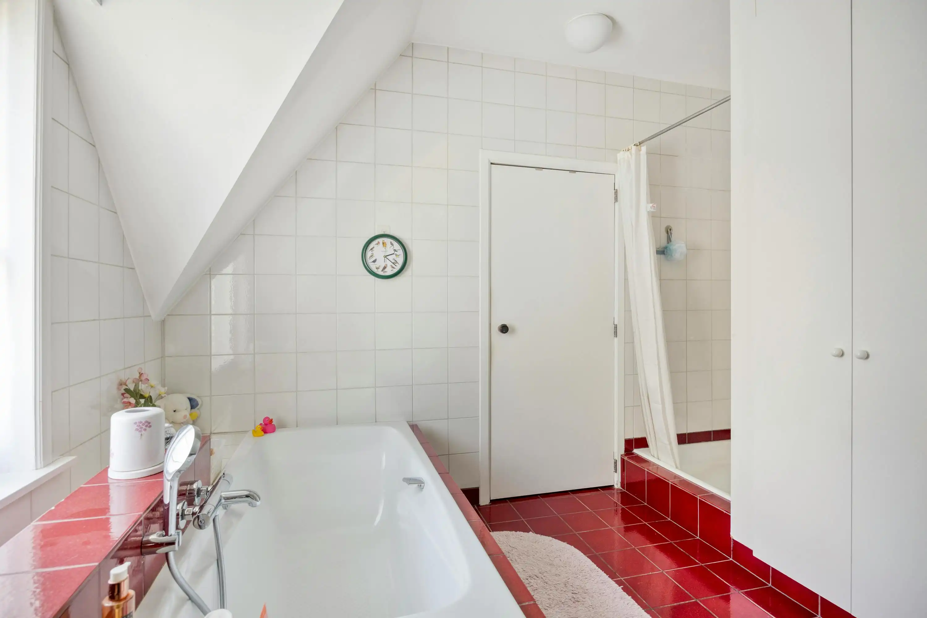 Ruime gezinswoning met praktijkruimte foto 31