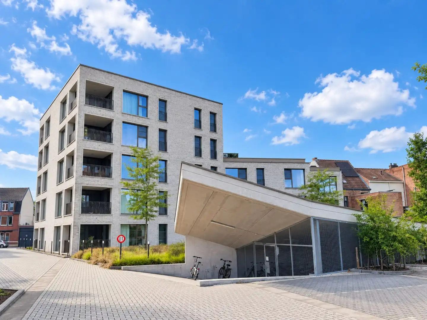 Ruime prachtige penthouse met vier slaapkamers en twee terrassen foto 22
