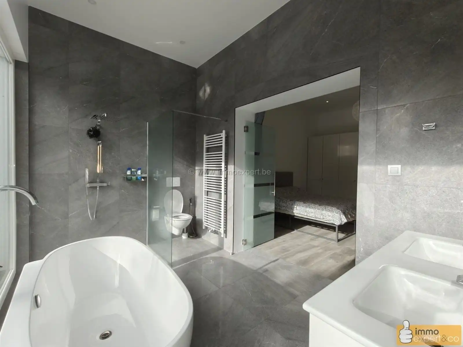 TERNAT: Volledig gerenoveerde woning, 3 slpkrs, centrum foto 19