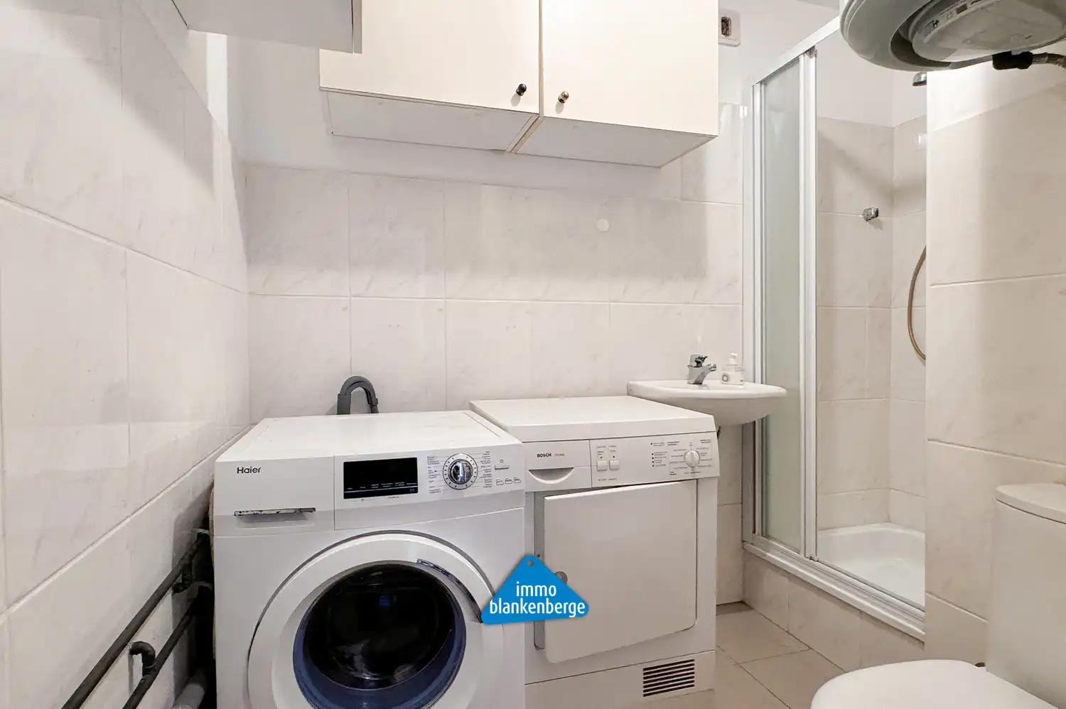 Gelijkvloers Appartement met Twee Slaapkamers foto 19