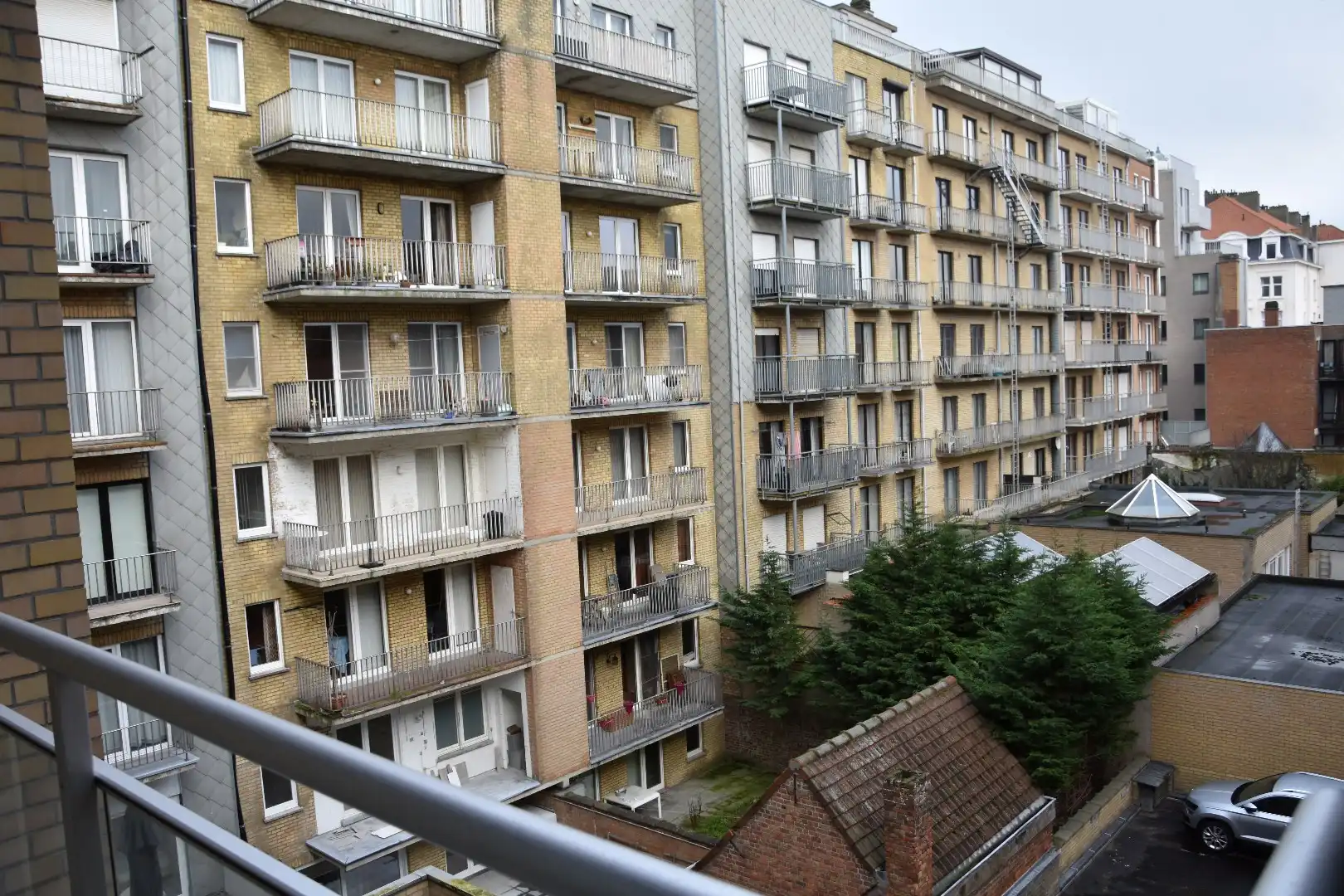 Ruim appartement met 2 slaapkamers foto 11