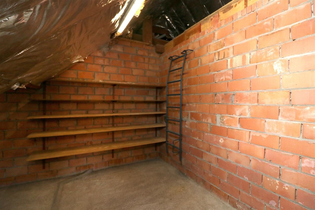 Label c, mooi gelegen landhuis, zonnige leefruimte foto 48