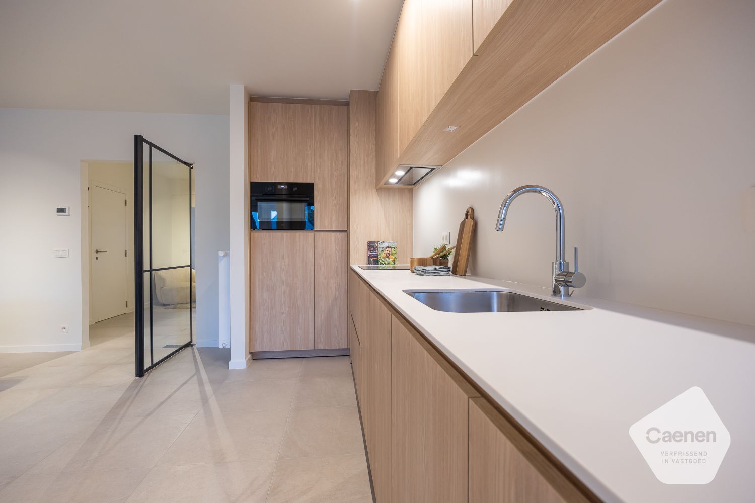 Gerenoveerd twee slaapkamer appartement op centrale ligging foto 6