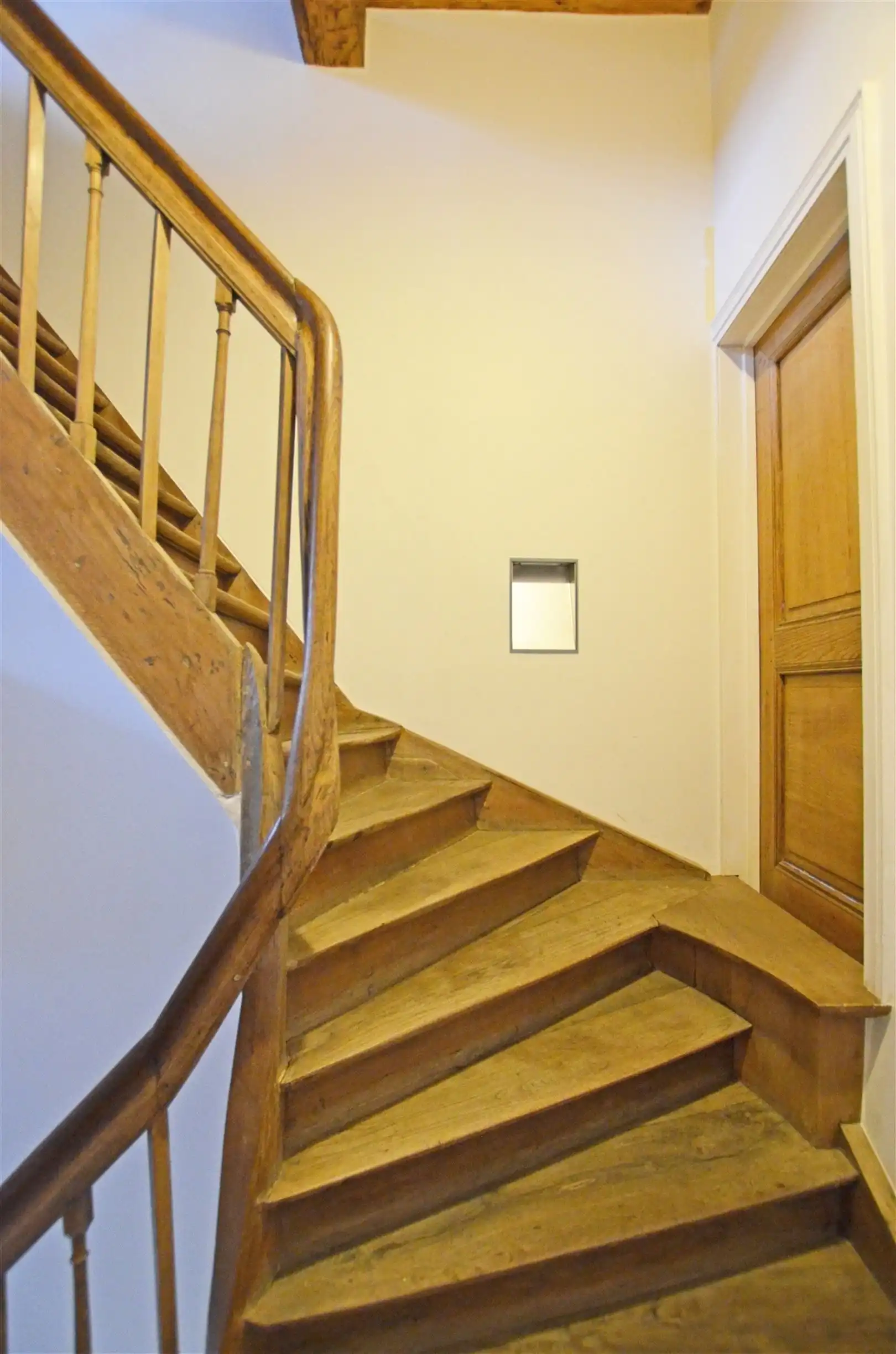 Uniek neoclassicistisch herenhuis met handelspand & duplexwoning foto 26
