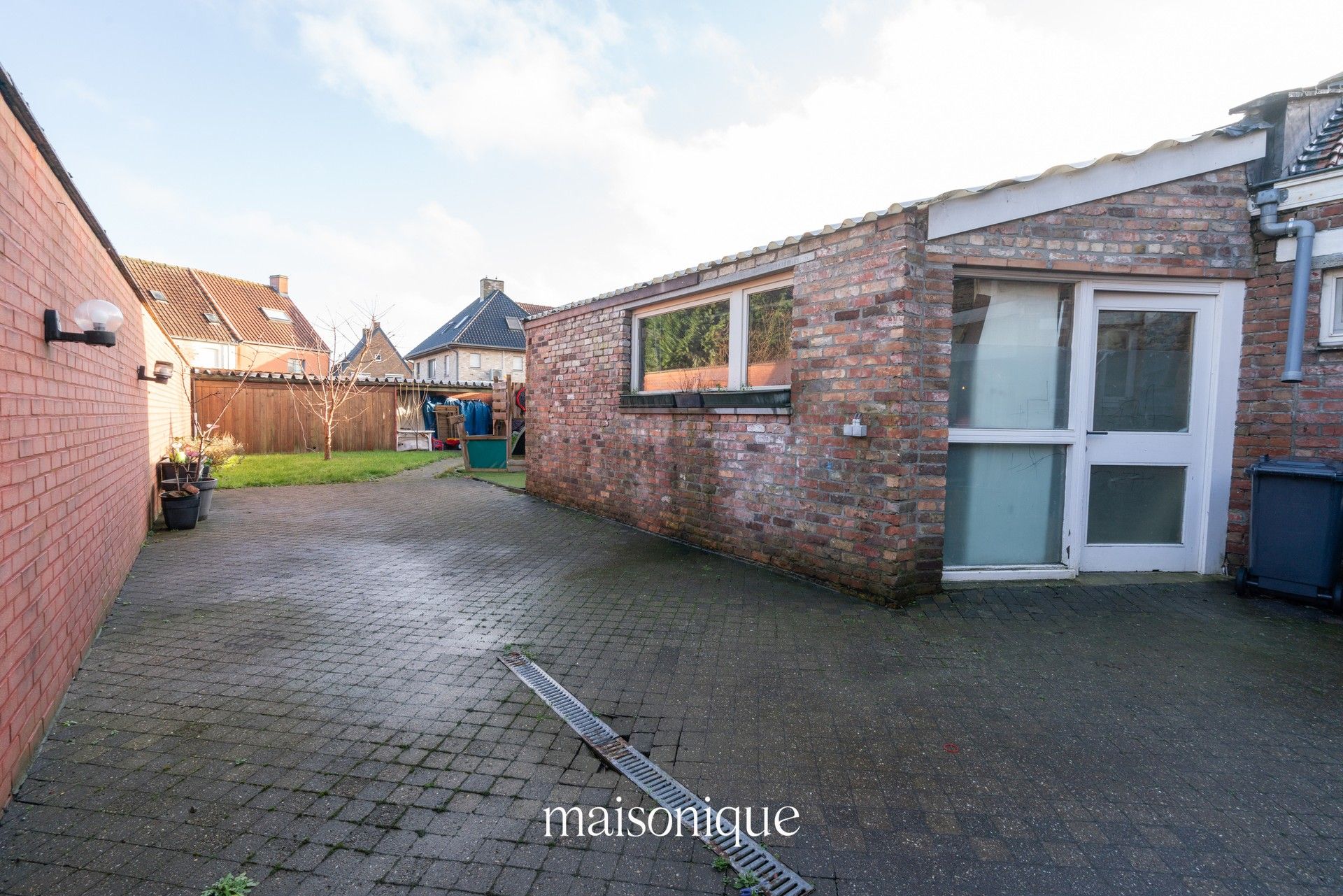 Karaktervolle woning met eindeloze mogelijkheden in hartje Sint-Andries! foto 18