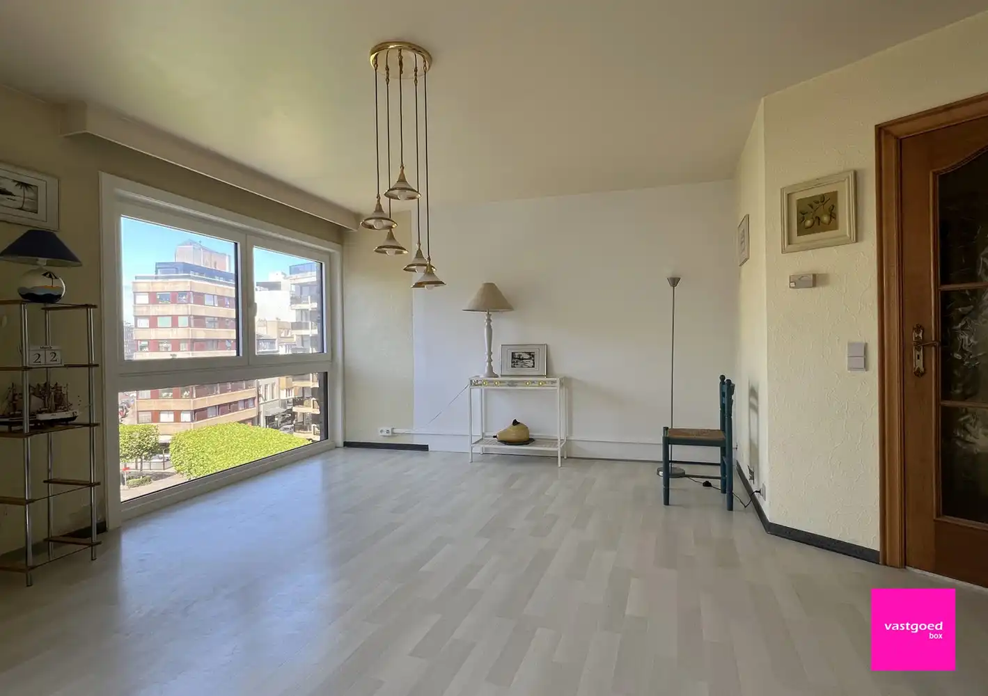 Lichtrijk hoekappartement met 2 slaapkamers en terras, hart van Oostende foto 7