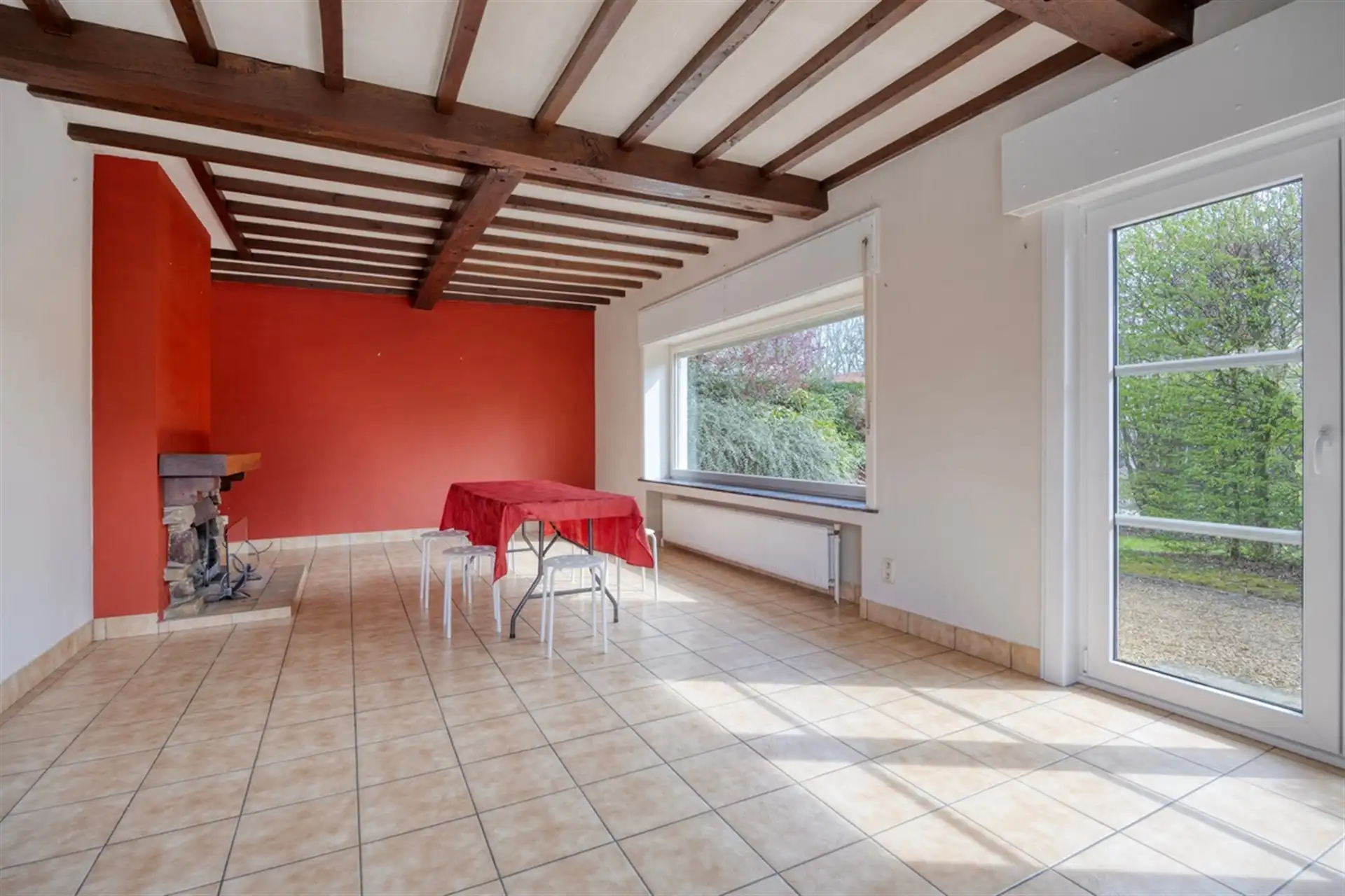 Woning met mogelijkheden op gegeerde locatie foto 5