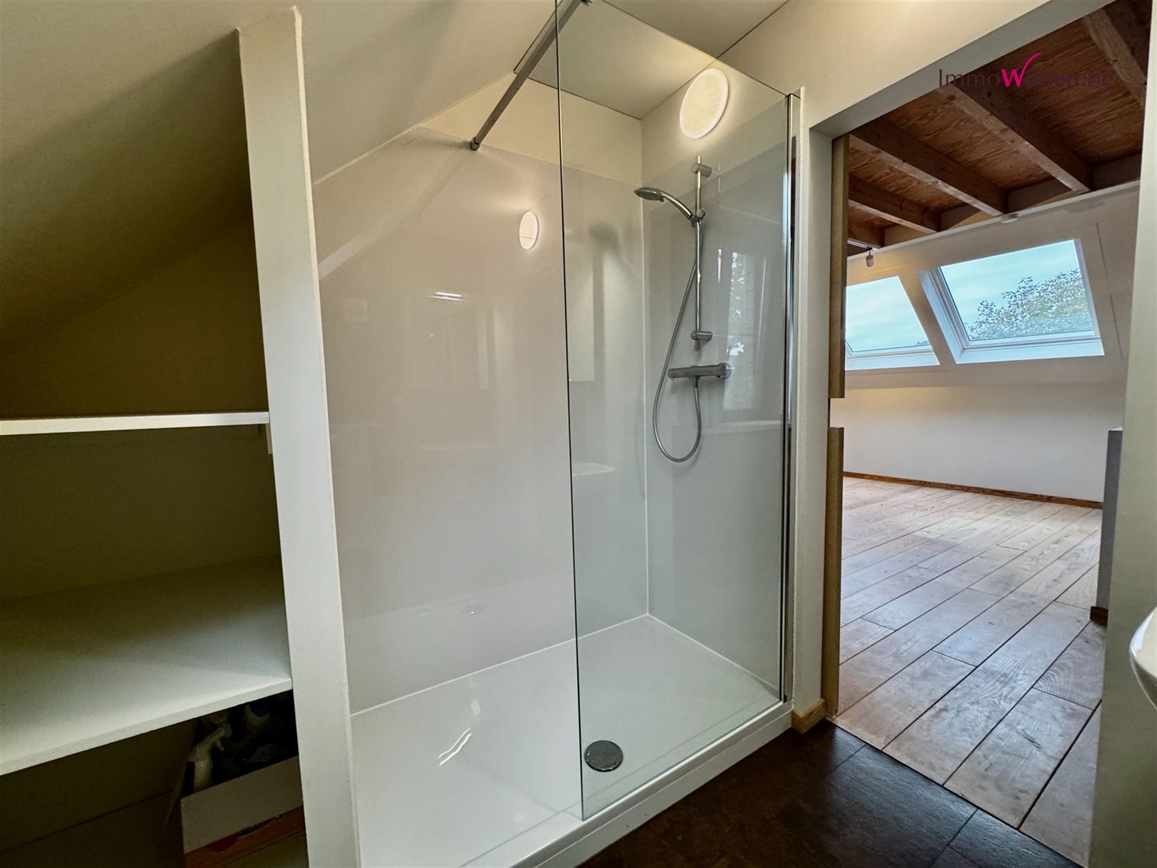 Tinne van ImmoWonen.be verhuurt dit fijne huisje met garage foto 27