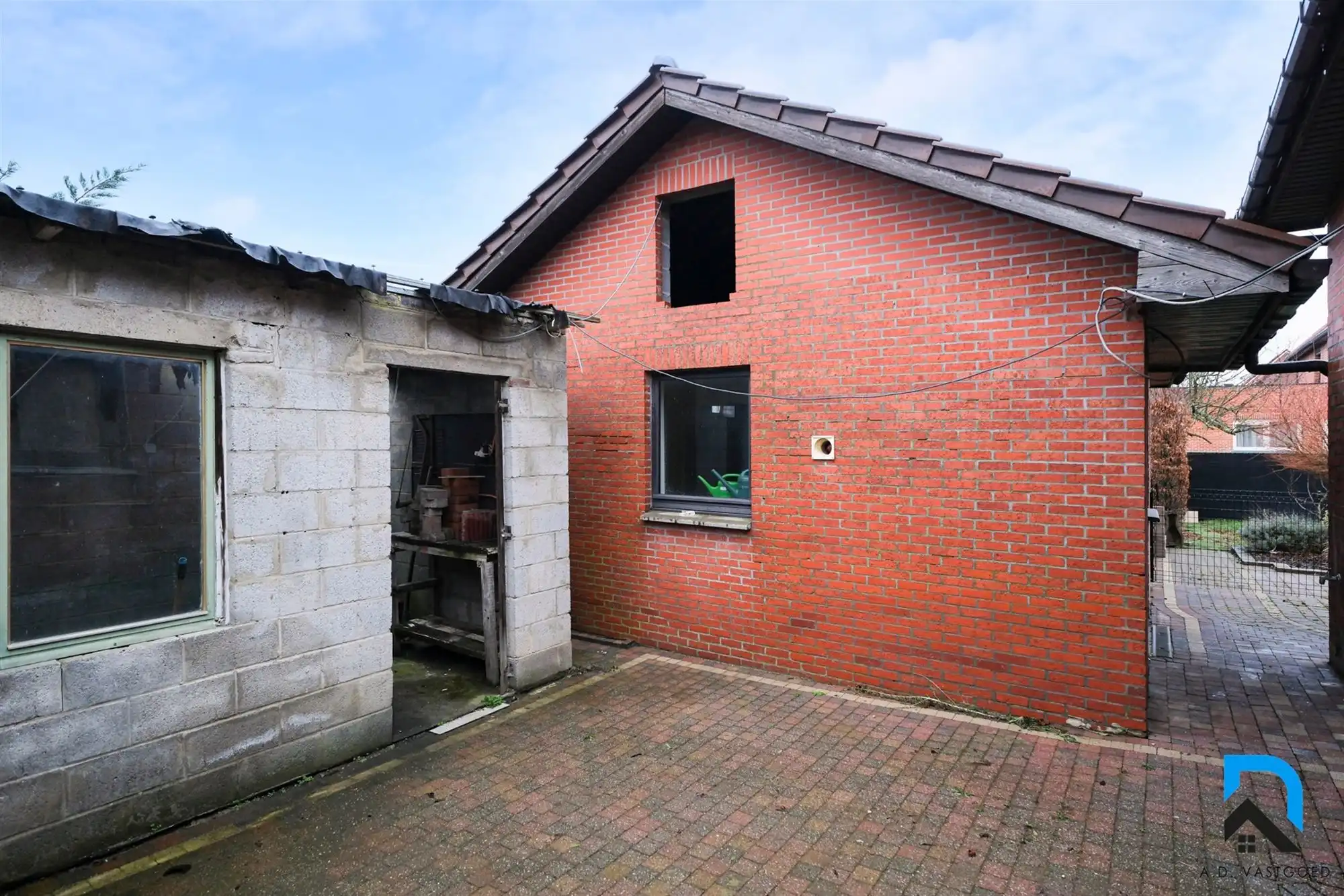 Mooie woning met tuin en garage foto 26