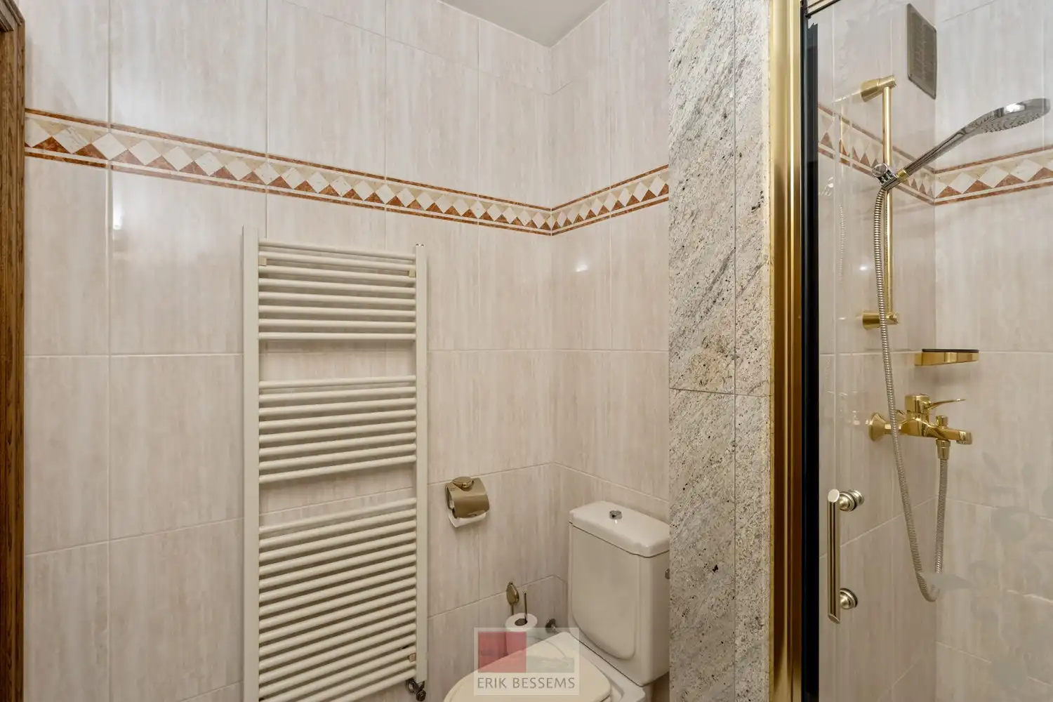 Charmant appartement met 2 slaapkamers van circa 140 m² in het centrum van Lanaken. foto 31