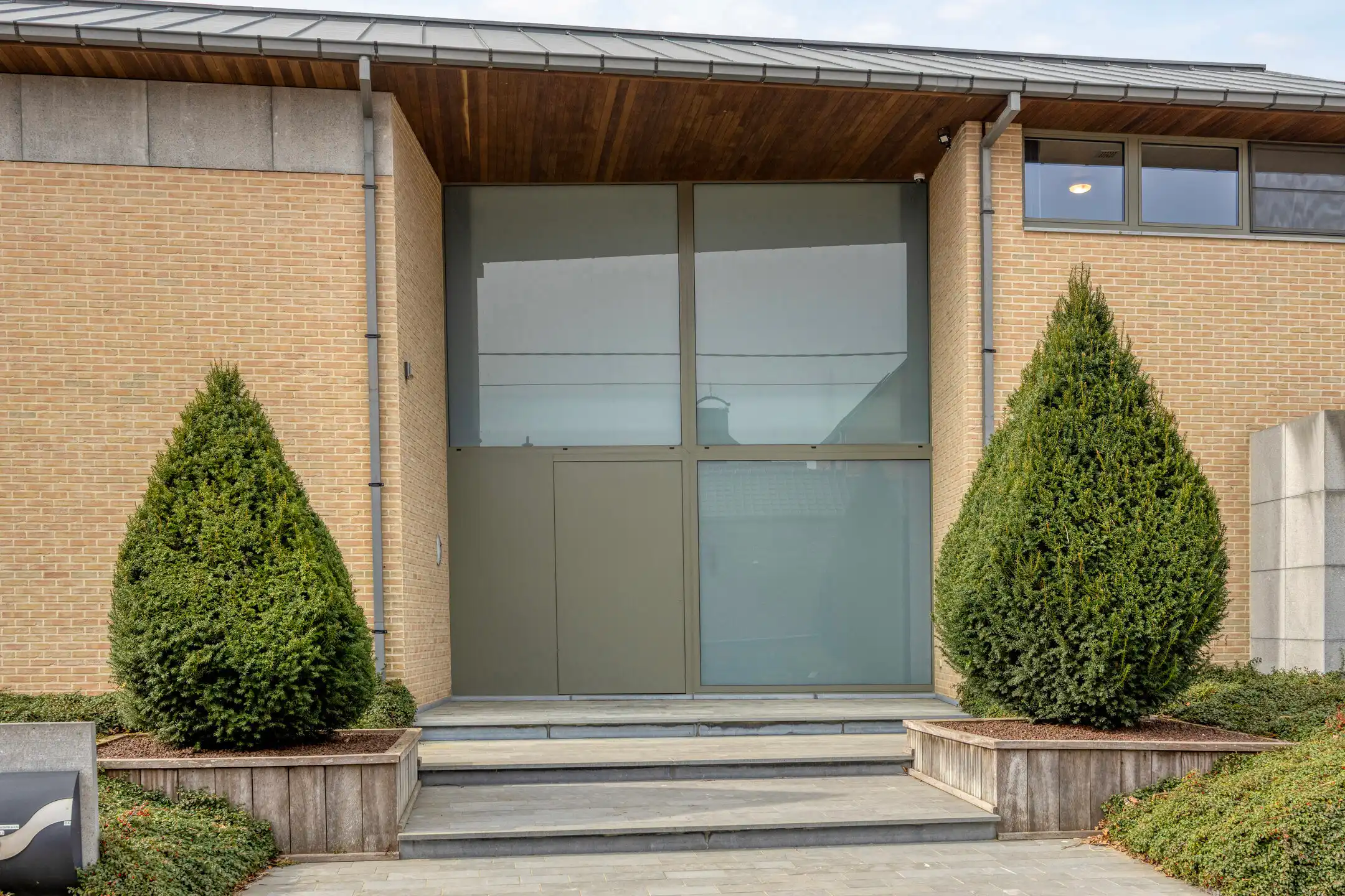 Ruime instapklare villa met zwembad op 27 are foto 4