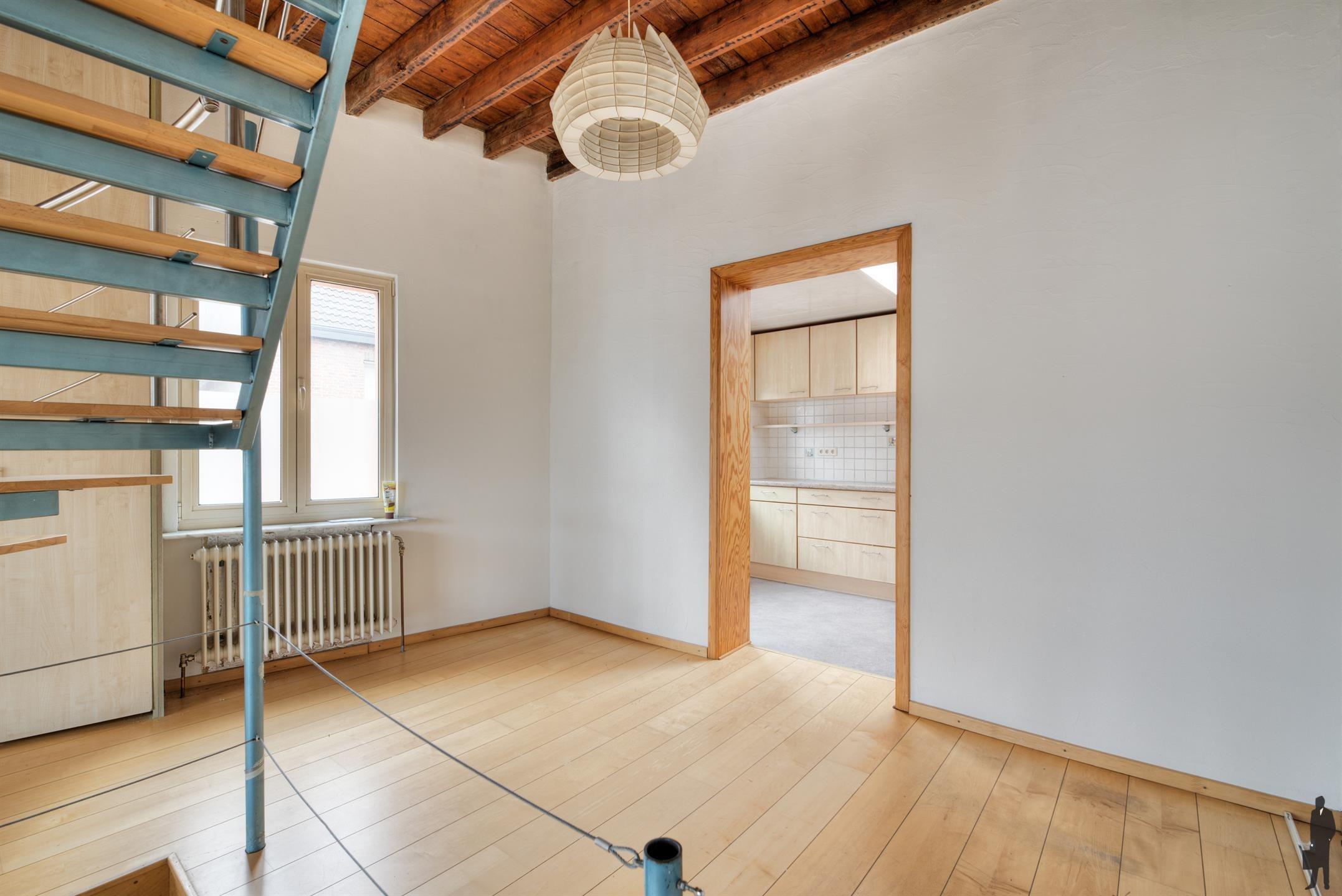 Te renoveren woning, ideaal als opbrengsteigendom. foto 7