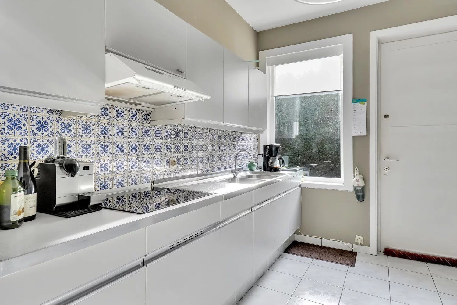 Ruime, statige villa met praktijkruimte foto 7
