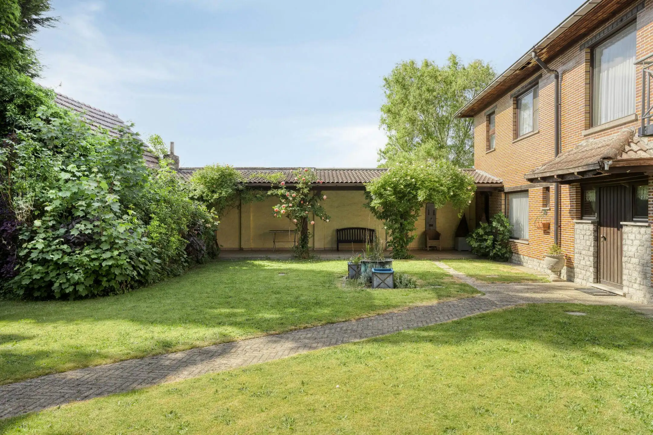 Deels te renoveren villa of tweewoonst met parktuin in Boom foto 28
