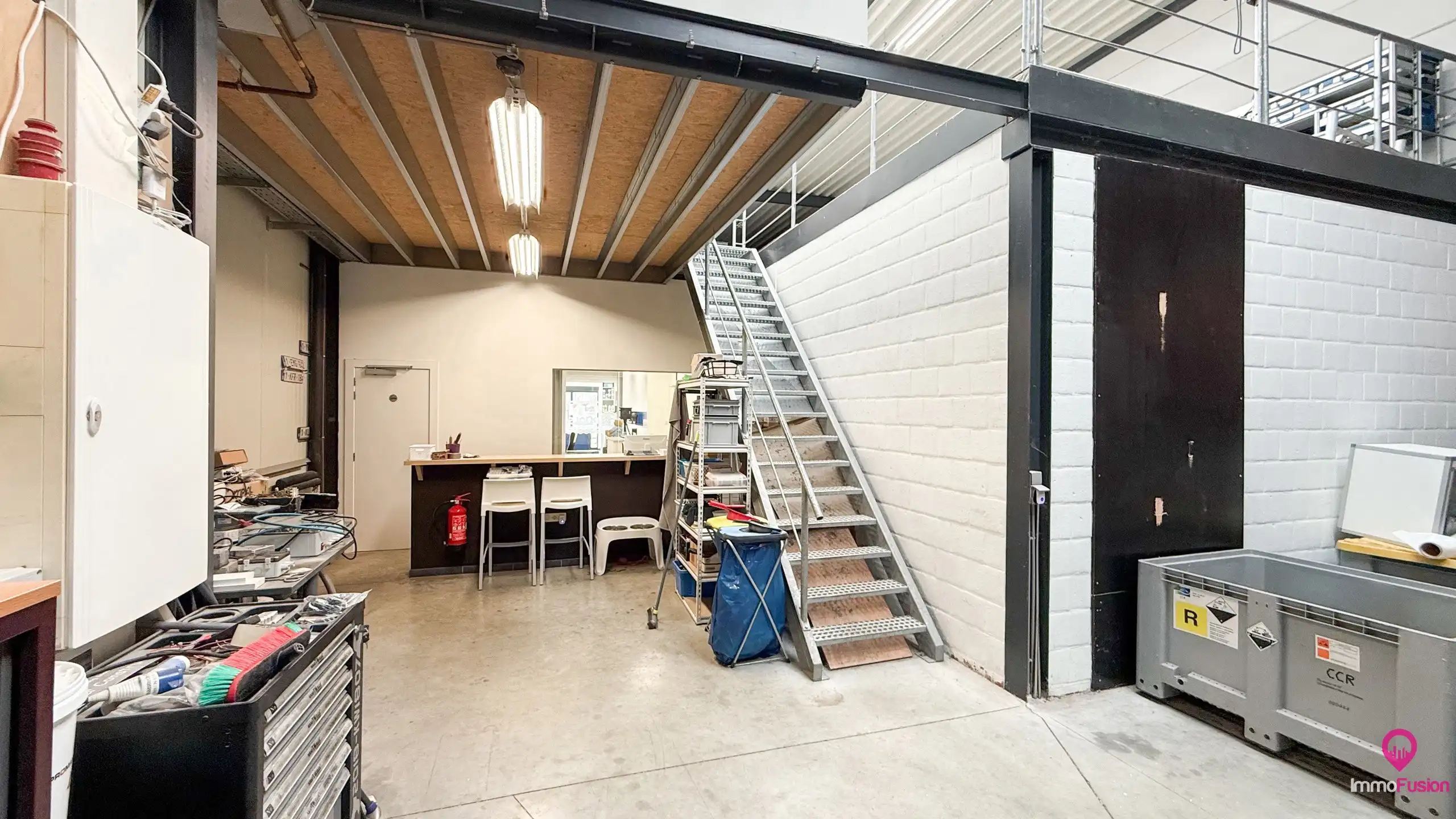 Veelzijdig industrieel pand met ruime woonst en zonnepanelen foto 25