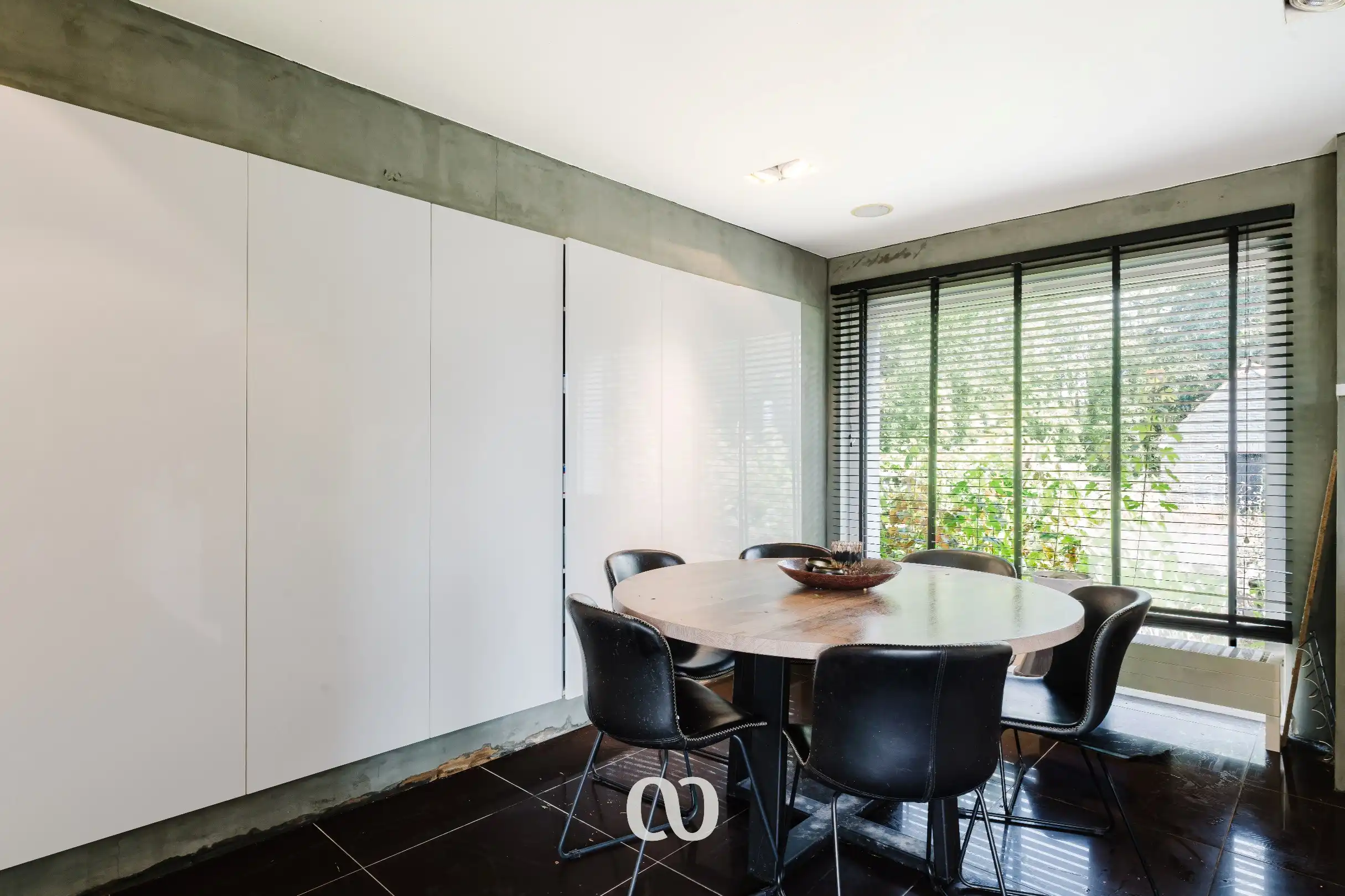 Ruime woning op 6.095 m² met uitstekende bereikbaarheid in Kruishoutem foto 10