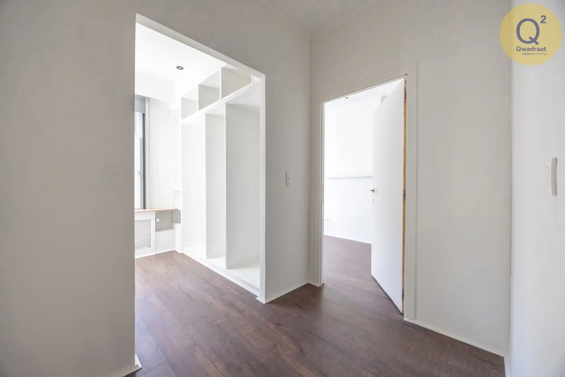 Gerenoveerde instapklare woning met grote tuin foto 36