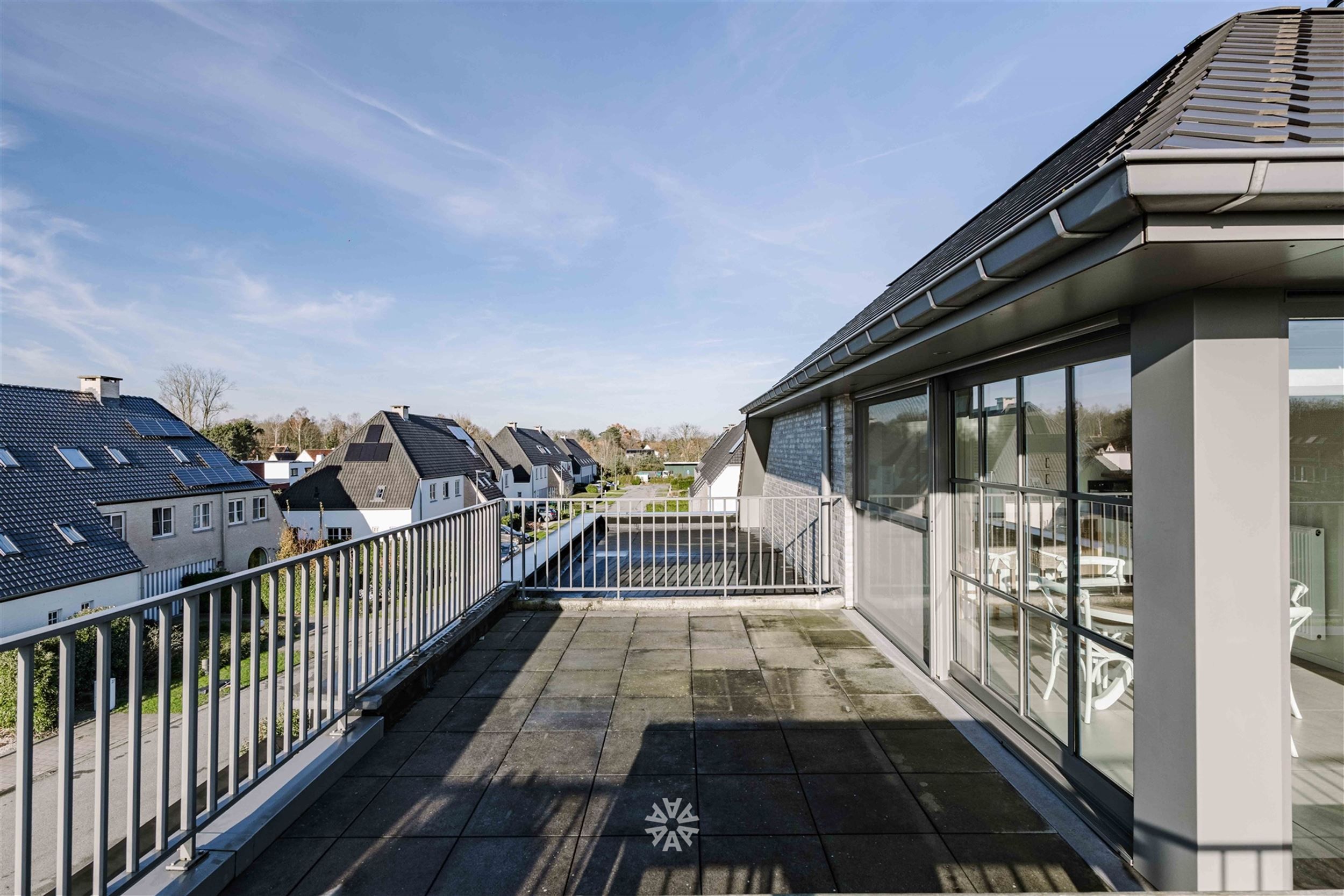 Luxe-appartement met 4 slaapkamers en groot terras  in De Pinte foto 4