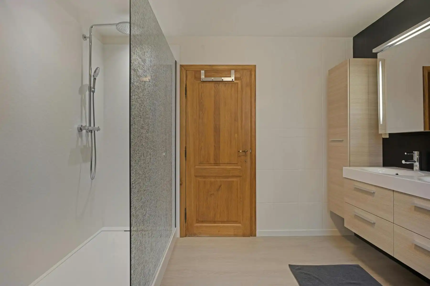  Landelijke villa met moderne uitbouw zwembad en sauna foto 13