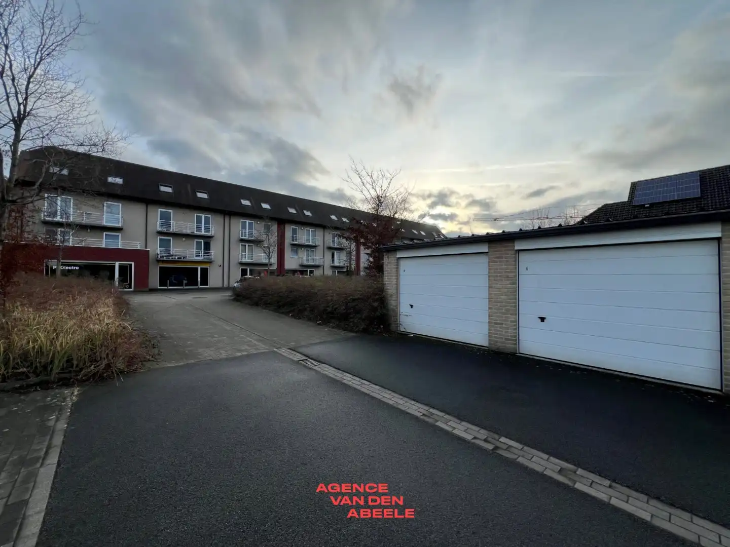 Ruime garagebox nabij de Gistelse Steenweg  foto 5
