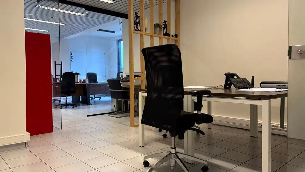 Kantoor te huur in New Westral Business Center te Nazareth foto 2