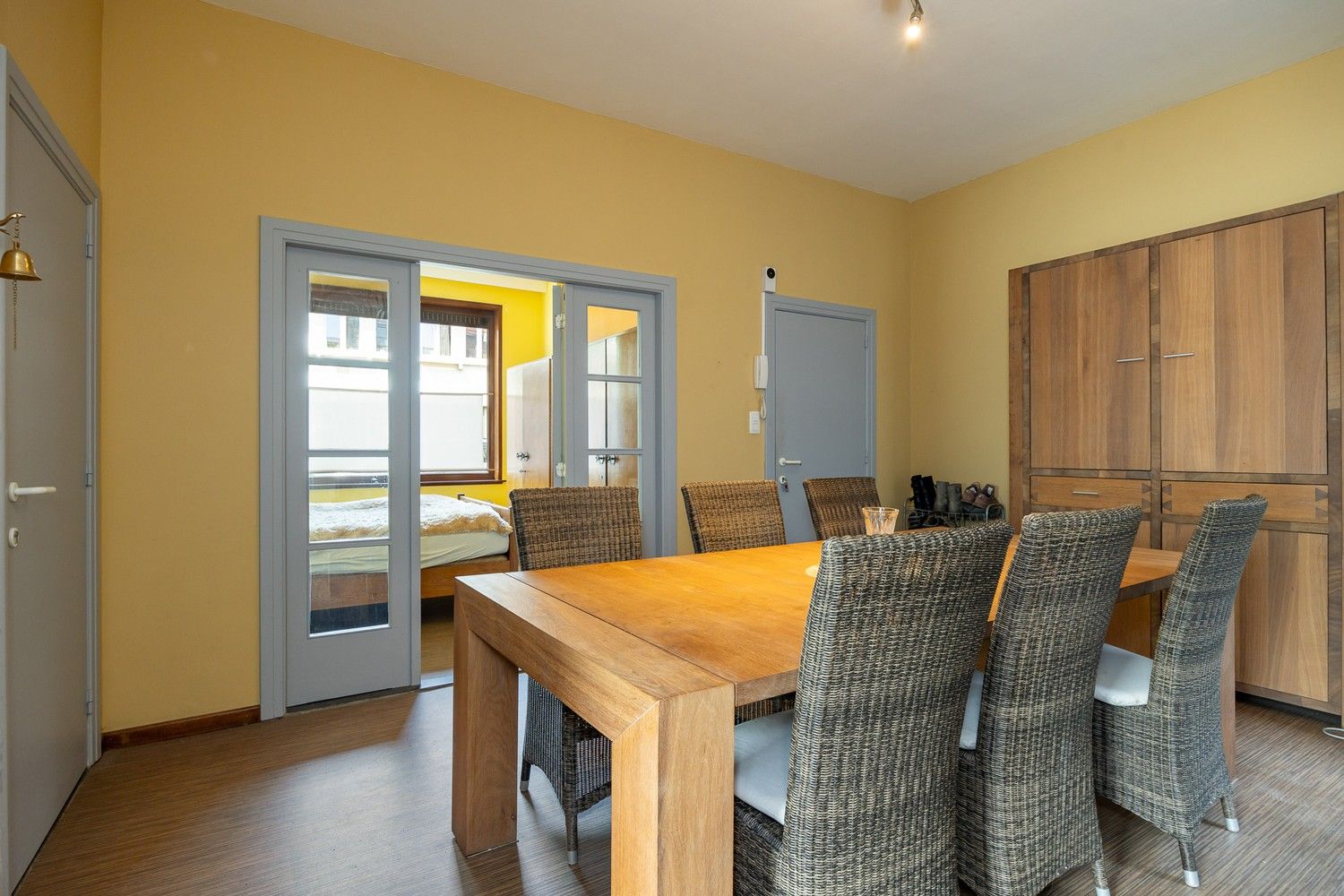 Kleinschalig opbrengsteigendom met 3 ruime appartementen op toplocatie foto 6